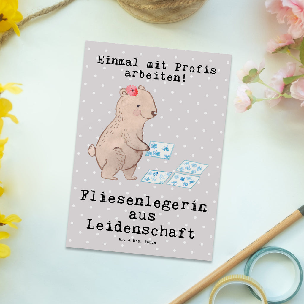 Postkarte Fliesenlegerin aus Leidenschaft Geschenkkarte, Grußkarte, Karte, Einladung, Ansichtskarte, Geburtstagskarte, Einladungskarte, Beruf, Ausbildung, Jubiläum, Abschied, Rente, Kollege, Kollegin, Geschenk, Schenken, Arbeitskollege, Mitarbeiter, Firma, Danke, Dankeschön, Fliesenlegerin, Gesellenprüfung, Fliesenlegermeisterin, Fliesenlegerbetrieb, Fliesenfachhandel, Handwerk
