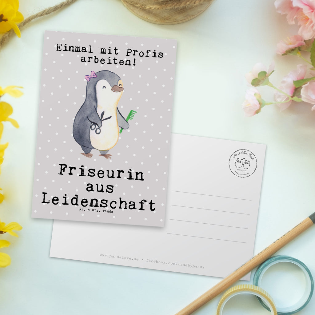 Postkarte Friseurin aus Leidenschaft Geschenkkarte, Grußkarte, Karte, Einladung, Ansichtskarte, Geburtstagskarte, Einladungskarte, Dankeskarte, Beruf, Ausbildung, Jubiläum, Abschied, Rente, Kollege, Kollegin, Geschenk, Schenken, Arbeitskollege, Mitarbeiter, Firma, Danke, Dankeschön, Frisörin, Haarstylistin, Frisörbesuch, Friseursalon, Eröffnung Friseur