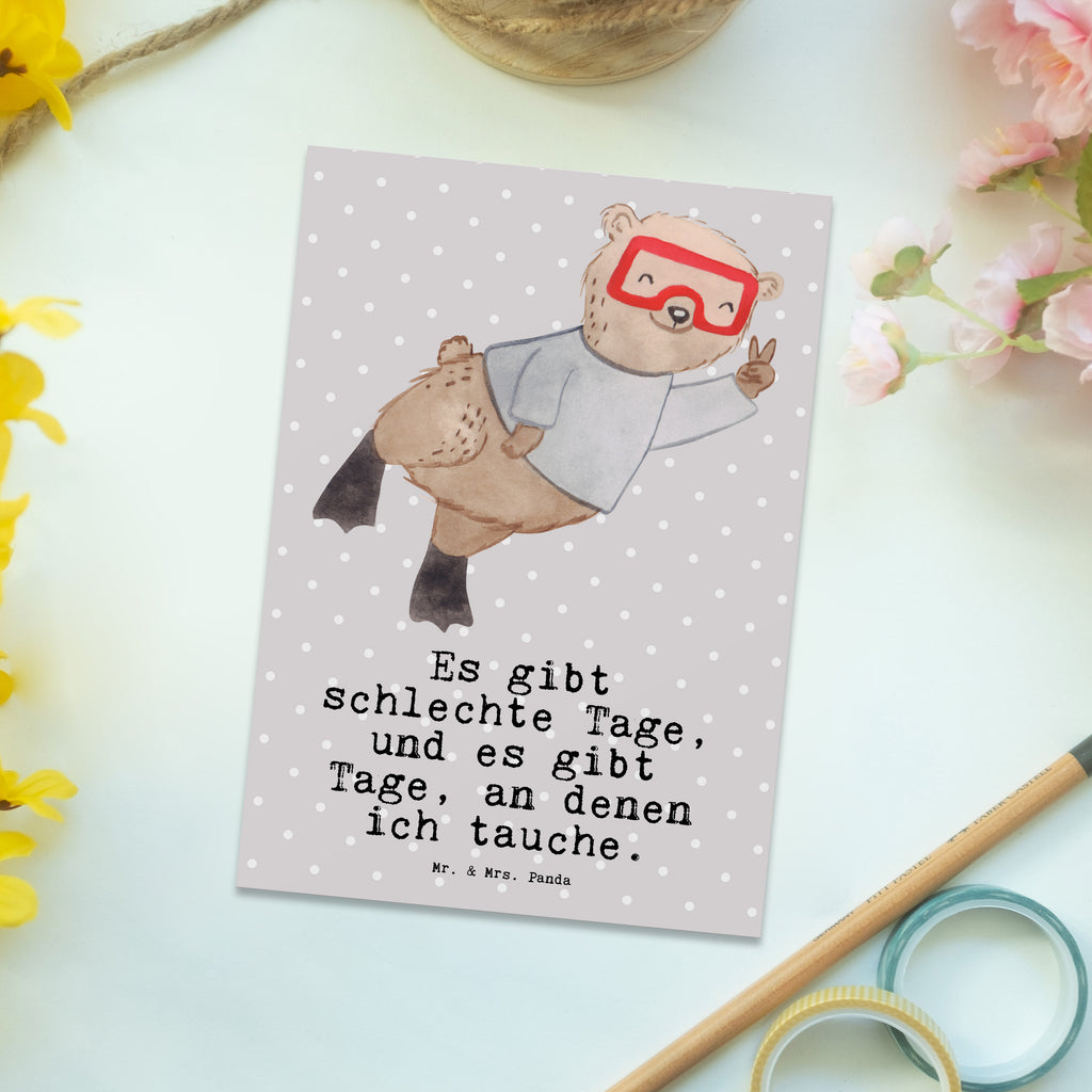 Postkarte Bär Tauchen Tage Geschenkkarte, Grußkarte, Karte, Einladung, Ansichtskarte, Geburtstagskarte, Einladungskarte, Dankeskarte, Geschenk, Sport, Sportart, Hobby, Schenken, Danke, Dankeschön, Auszeichnung, Gewinn, Sportler, Tauchen, schnorcheln, Tauchgang, Tauchschule, Diving, Dive