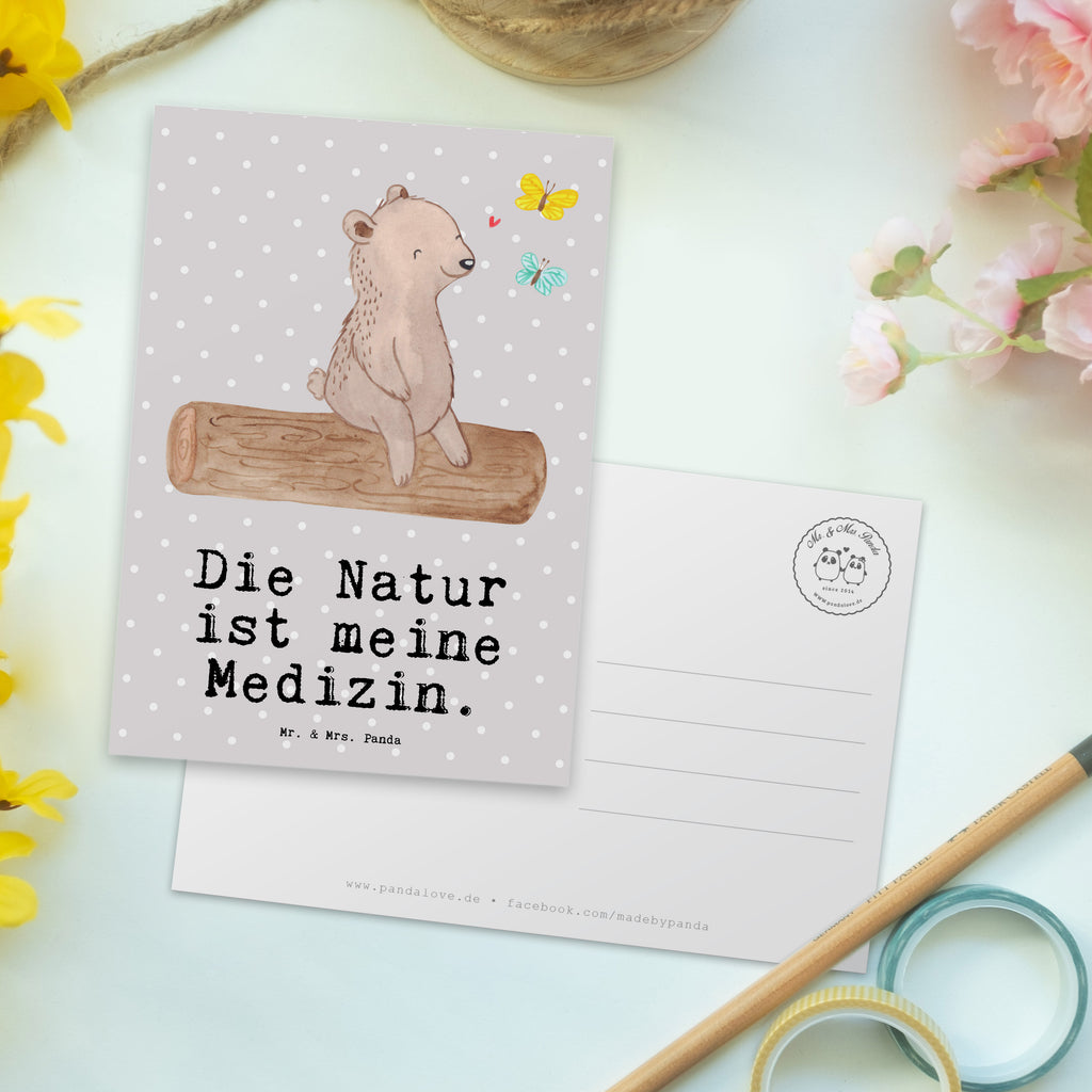 Postkarte Bär Naturliebhaber Medizin Geschenkkarte, Grußkarte, Karte, Einladung, Ansichtskarte, Geburtstagskarte, Einladungskarte, Dankeskarte, Geschenk, Sport, Sportart, Hobby, Schenken, Danke, Dankeschön, Auszeichnung, Gewinn, Sportler, Naturliebhaber, Outdoor, Wandern, Nature Lover