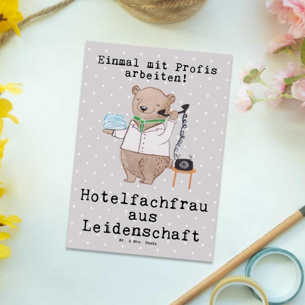 Postkarte Hotelfachfrau aus Leidenschaft Geschenkkarte, Grußkarte, Karte, Einladung, Ansichtskarte, Geburtstagskarte, Einladungskarte, Dankeskarte, Beruf, Ausbildung, Jubiläum, Abschied, Rente, Kollege, Kollegin, Geschenk, Schenken, Arbeitskollege, Mitarbeiter, Firma, Danke, Dankeschön, Hotelfachfrau, Hotelkauffrau, Hotelfachangestellte, Hotelier, Hoteleröffnung