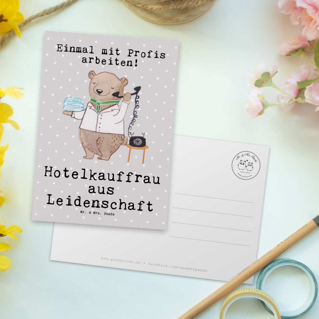 Postkarte Hotelkauffrau aus Leidenschaft Geschenkkarte, Grußkarte, Karte, Einladung, Ansichtskarte, Geburtstagskarte, Einladungskarte, Dankeskarte, Beruf, Ausbildung, Jubiläum, Abschied, Rente, Kollege, Kollegin, Geschenk, Schenken, Arbeitskollege, Mitarbeiter, Firma, Danke, Dankeschön, Hotelkauffrau, Hotelfachfrau, Hotelfachangestellte, Hotelier, Hoteleröffnung