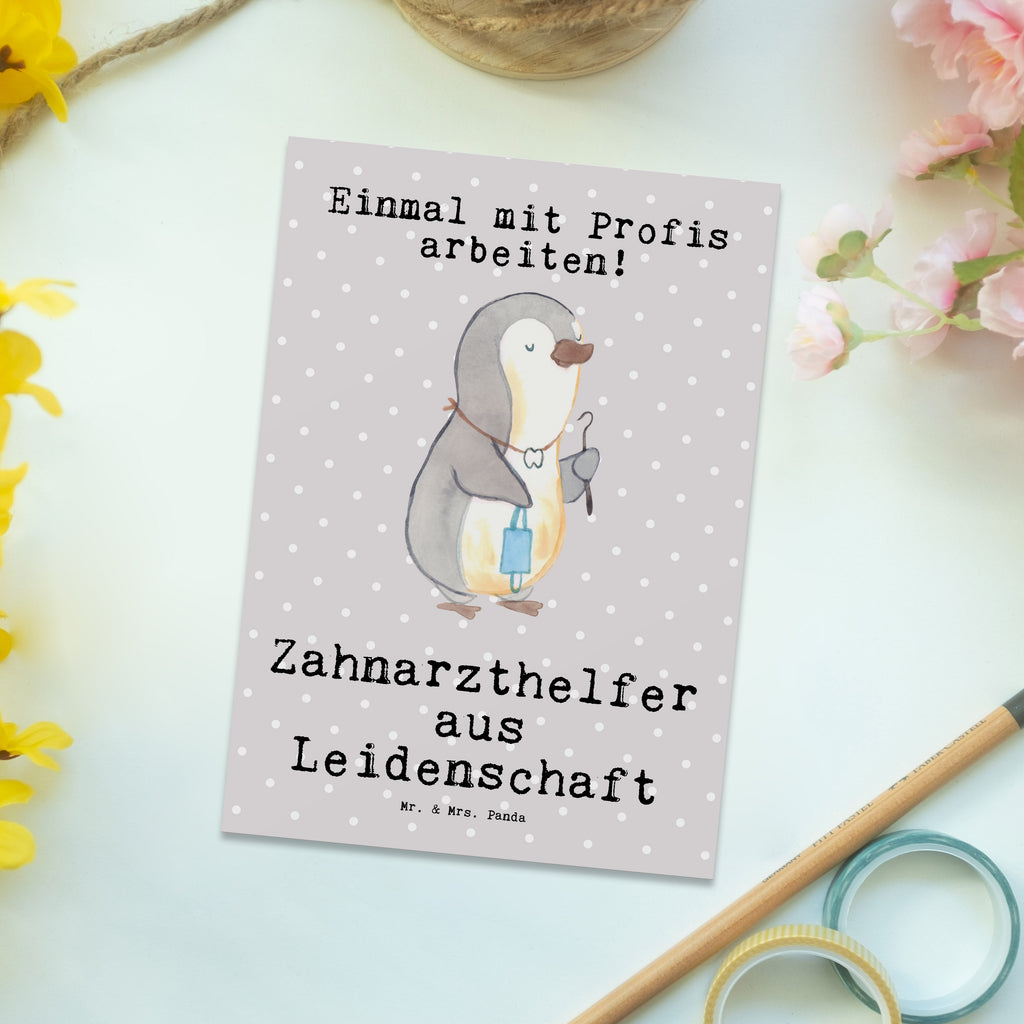 Postkarte Zahnarzthelfer aus Leidenschaft Geschenkkarte, Grußkarte, Karte, Einladung, Ansichtskarte, Geburtstagskarte, Einladungskarte, Beruf, Ausbildung, Jubiläum, Abschied, Rente, Kollege, Kollegin, Geschenk, Schenken, Arbeitskollege, Mitarbeiter, Firma, Danke, Dankeschön