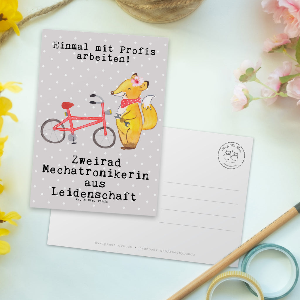 Postkarte Zweirad Mechatronikerin aus Leidenschaft Geschenkkarte, Grußkarte, Karte, Einladung, Ansichtskarte, Geburtstagskarte, Einladungskarte, Dankeskarte, Beruf, Ausbildung, Jubiläum, Abschied, Rente, Kollege, Kollegin, Geschenk, Schenken, Arbeitskollege, Mitarbeiter, Firma, Danke, Dankeschön