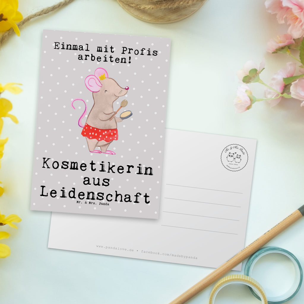 Postkarte Kosmetikerin aus Leidenschaft Geschenkkarte, Grußkarte, Karte, Einladung, Ansichtskarte, Geburtstagskarte, Einladungskarte, Beruf, Ausbildung, Jubiläum, Abschied, Rente, Kollege, Kollegin, Geschenk, Schenken, Arbeitskollege, Mitarbeiter, Firma, Danke, Dankeschön, Kosmetikerin, Make Up Artist, Maskenbildnerin, Visagistin, Beauty Salon, Kosmetikstudio, Eröffnung