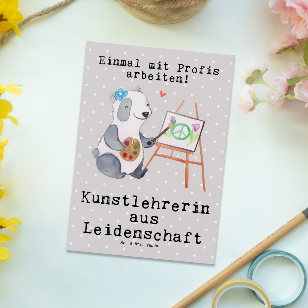 Postkarte Kunstlehrerin aus Leidenschaft Geschenkkarte, Grußkarte, Karte, Einladung, Ansichtskarte, Geburtstagskarte, Einladungskarte, Dankeskarte, Beruf, Ausbildung, Jubiläum, Abschied, Rente, Kollege, Kollegin, Geschenk, Schenken, Arbeitskollege, Mitarbeiter, Firma, Danke, Dankeschön, Kunstlehrerin, Kunstunterricht, Kunstschule