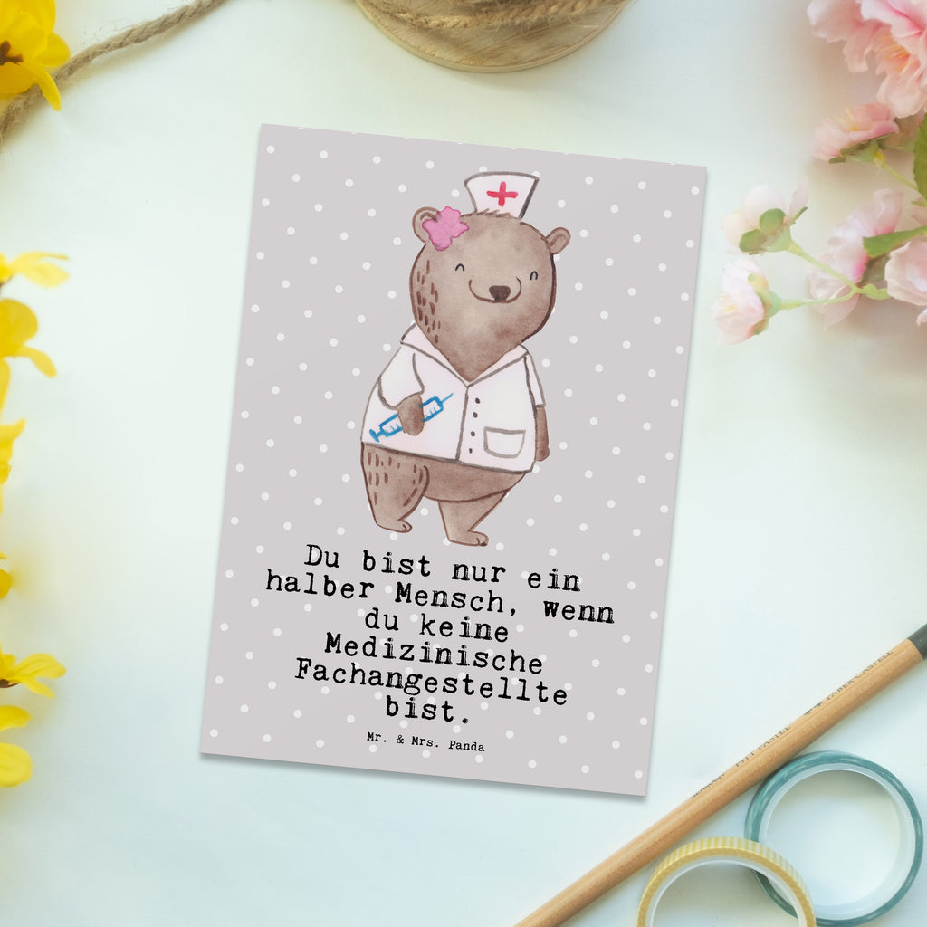 Postkarte Medizinische Fachangestellte mit Herz Geschenkkarte, Grußkarte, Karte, Einladung, Ansichtskarte, Geburtstagskarte, Einladungskarte, Dankeskarte, Beruf, Ausbildung, Jubiläum, Abschied, Rente, Kollege, Kollegin, Geschenk, Schenken, Arbeitskollege, Mitarbeiter, Firma, Danke, Dankeschön, Arzthelferin, Medizinische Fachangestellte, Sprechstundenhilfe