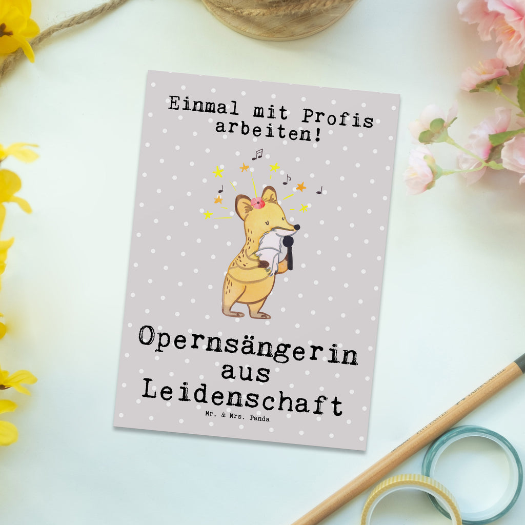 Postkarte Opernsängerin aus Leidenschaft Geschenkkarte, Grußkarte, Karte, Einladung, Ansichtskarte, Geburtstagskarte, Einladungskarte, Dankeskarte, Beruf, Ausbildung, Jubiläum, Abschied, Rente, Kollege, Kollegin, Geschenk, Schenken, Arbeitskollege, Mitarbeiter, Firma, Danke, Dankeschön