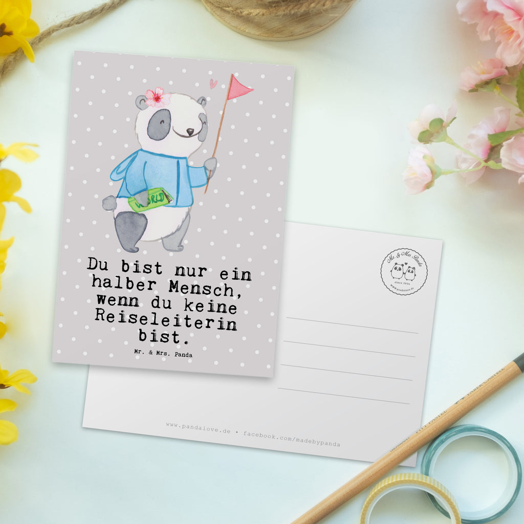 Postkarte Reiseleiterin mit Herz Geschenkkarte, Grußkarte, Karte, Einladung, Ansichtskarte, Geburtstagskarte, Einladungskarte, Dankeskarte, Beruf, Ausbildung, Jubiläum, Abschied, Rente, Kollege, Kollegin, Geschenk, Schenken, Arbeitskollege, Mitarbeiter, Firma, Danke, Dankeschön