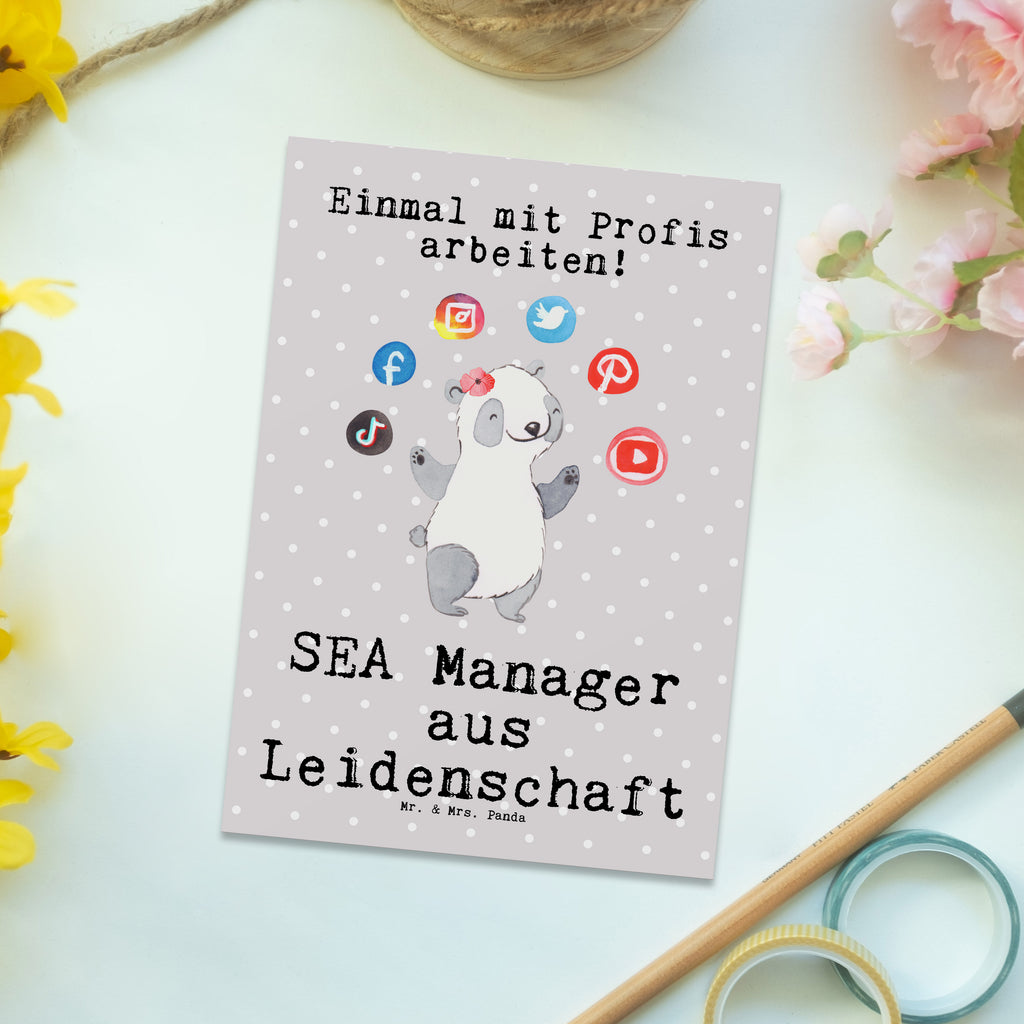 Postkarte SEA Manager aus Leidenschaft Geschenkkarte, Grußkarte, Karte, Einladung, Ansichtskarte, Geburtstagskarte, Einladungskarte, Beruf, Ausbildung, Jubiläum, Abschied, Rente, Kollege, Kollegin, Geschenk, Schenken, Arbeitskollege, Mitarbeiter, Firma, Danke, Dankeschön, SEA Manager, Suchmaschinenwerbung, Suchmaschinenmarketing