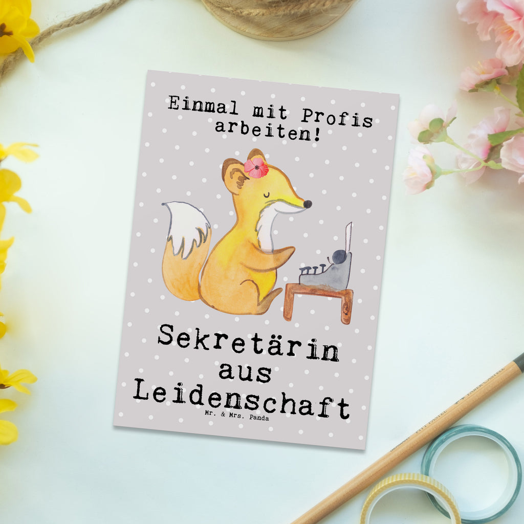 Postkarte Sekretärin aus Leidenschaft Geschenkkarte, Grußkarte, Karte, Einladung, Ansichtskarte, Geburtstagskarte, Einladungskarte, Dankeskarte, Beruf, Ausbildung, Jubiläum, Abschied, Rente, Kollege, Kollegin, Geschenk, Schenken, Arbeitskollege, Mitarbeiter, Firma, Danke, Dankeschön