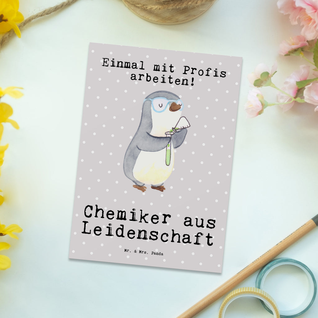 Postkarte Chemiker aus Leidenschaft Geschenkkarte, Grußkarte, Karte, Einladung, Ansichtskarte, Geburtstagskarte, Einladungskarte, Dankeskarte, Beruf, Ausbildung, Jubiläum, Abschied, Rente, Kollege, Kollegin, Geschenk, Schenken, Arbeitskollege, Mitarbeiter, Firma, Danke, Dankeschön, Chemiker, Chemielaborant, Naturwissenschaftler, Labor, Studium, Forschung, Wissenschaftler