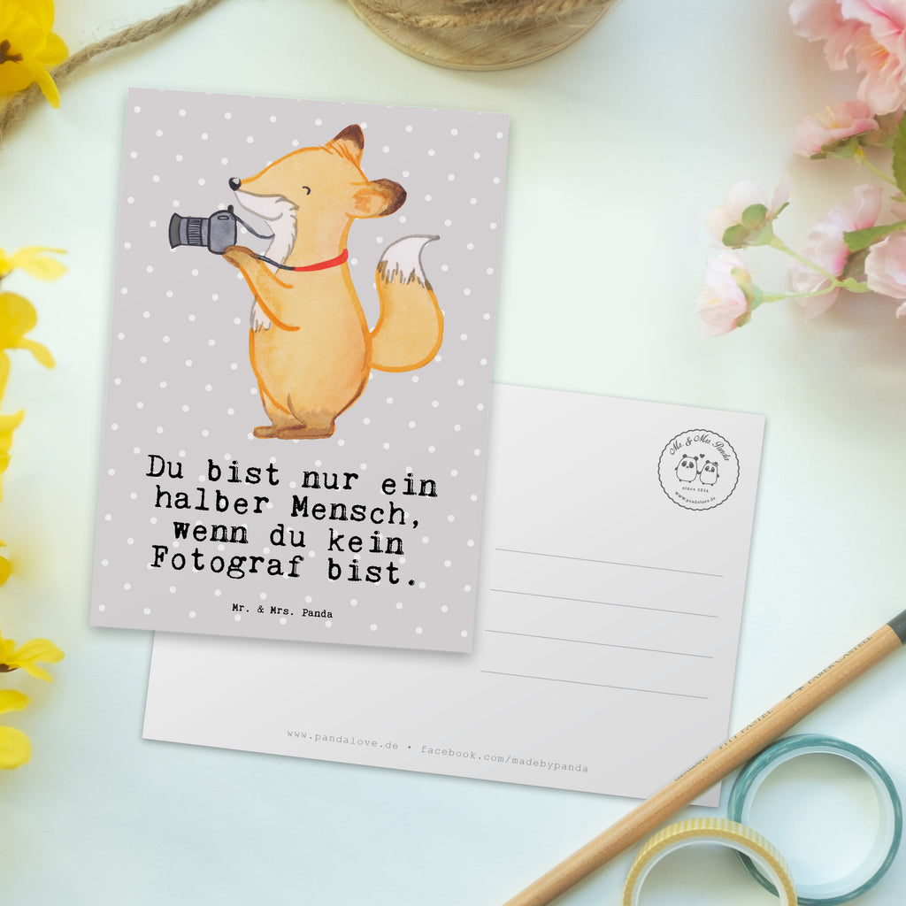 Postkarte Fotograf mit Herz Geschenkkarte, Grußkarte, Karte, Einladung, Ansichtskarte, Geburtstagskarte, Einladungskarte, Dankeskarte, Beruf, Ausbildung, Jubiläum, Abschied, Rente, Kollege, Kollegin, Geschenk, Schenken, Arbeitskollege, Mitarbeiter, Firma, Danke, Dankeschön, Fotograf, Fotoreporter, Hobbyfotograf, Hochzeitsfotograf, Fotografie, Profi Fotograf