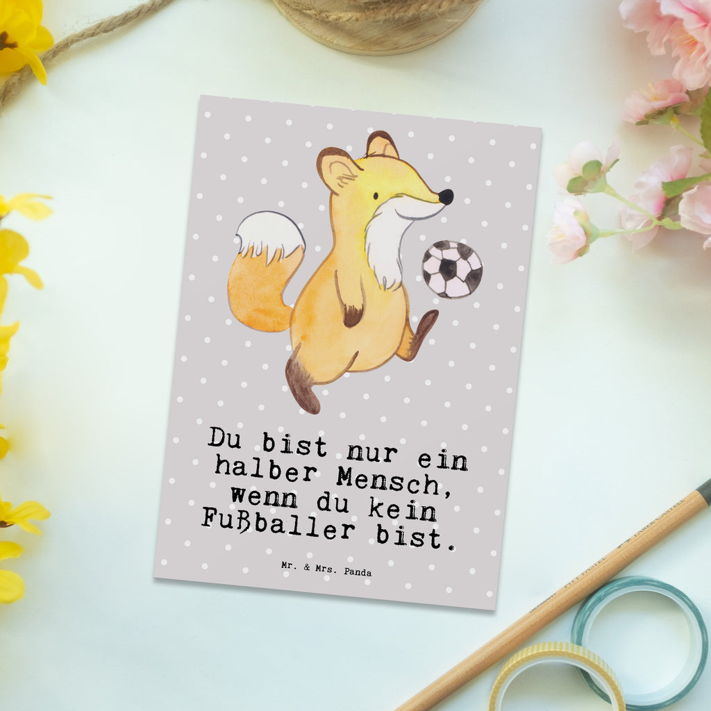 Postkarte Fußballer mit Herz Geschenkkarte, Grußkarte, Karte, Einladung, Ansichtskarte, Geburtstagskarte, Einladungskarte, Dankeskarte, Beruf, Ausbildung, Jubiläum, Abschied, Rente, Kollege, Kollegin, Geschenk, Schenken, Arbeitskollege, Mitarbeiter, Firma, Danke, Dankeschön, Fußballer, Fußballspieler, Profi Fußballer, Fußballspiel, Glücksbringer
