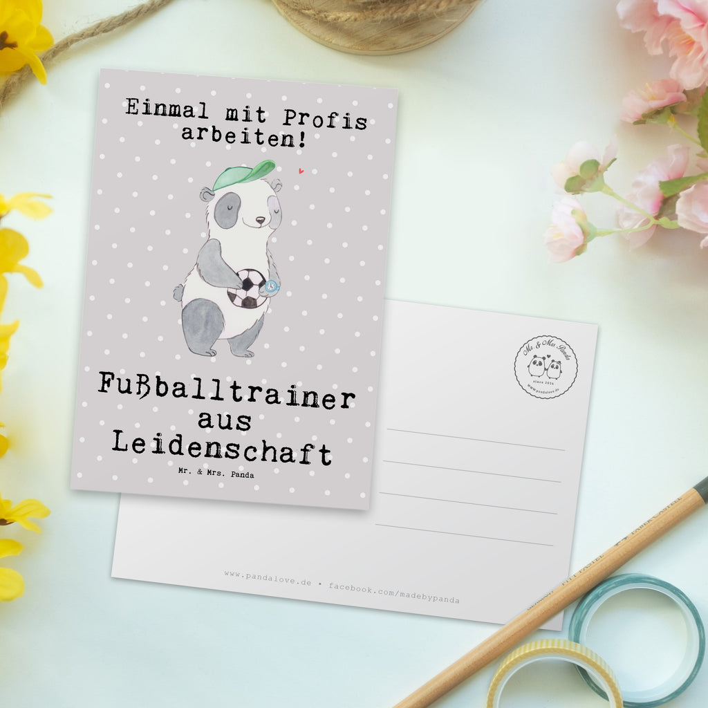 Postkarte Fußballtrainer aus Leidenschaft Geschenkkarte, Grußkarte, Karte, Einladung, Ansichtskarte, Geburtstagskarte, Einladungskarte, Dankeskarte, Beruf, Ausbildung, Jubiläum, Abschied, Rente, Kollege, Kollegin, Geschenk, Schenken, Arbeitskollege, Mitarbeiter, Firma, Danke, Dankeschön, Fußballtrainer, Fußballspiel, Glücksbringer, Verein Fußball