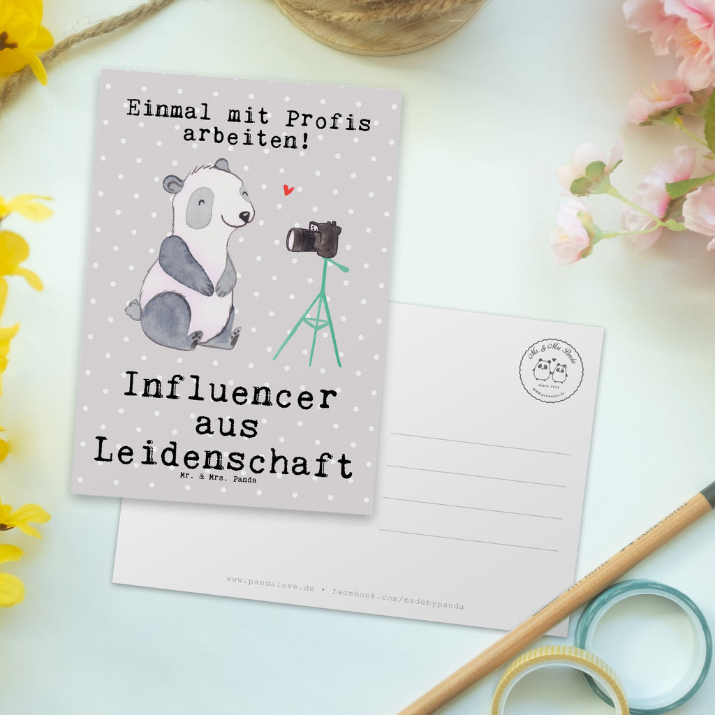 Postkarte Influencer aus Leidenschaft Geschenkkarte, Grußkarte, Karte, Einladung, Ansichtskarte, Geburtstagskarte, Einladungskarte, Dankeskarte, Beruf, Ausbildung, Jubiläum, Abschied, Rente, Kollege, Kollegin, Geschenk, Schenken, Arbeitskollege, Mitarbeiter, Firma, Danke, Dankeschön
