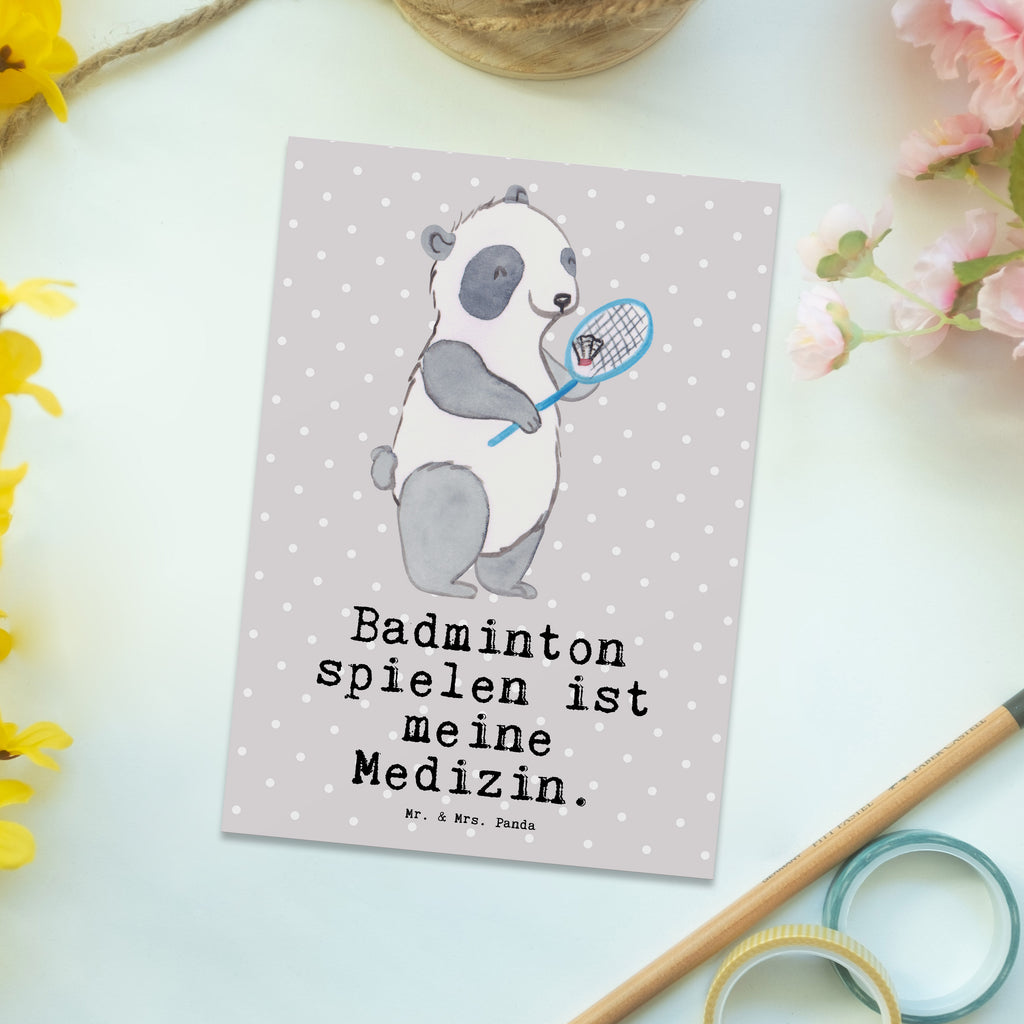 Postkarte Panda Badminton  Medizin Geschenkkarte, Grußkarte, Karte, Einladung, Ansichtskarte, Geburtstagskarte, Einladungskarte, Dankeskarte, Geschenk, Sport, Sportart, Hobby, Schenken, Danke, Dankeschön, Auszeichnung, Gewinn, Sportler, Badminton, Badminton spielen