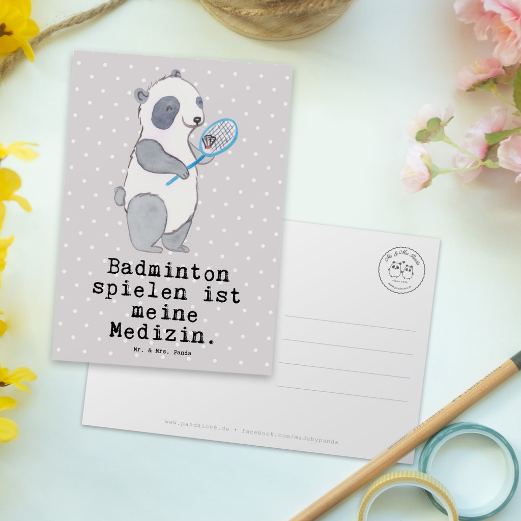 Postkarte Panda Badminton  Medizin Geschenkkarte, Grußkarte, Karte, Einladung, Ansichtskarte, Geburtstagskarte, Einladungskarte, Dankeskarte, Geschenk, Sport, Sportart, Hobby, Schenken, Danke, Dankeschön, Auszeichnung, Gewinn, Sportler, Badminton, Badminton spielen