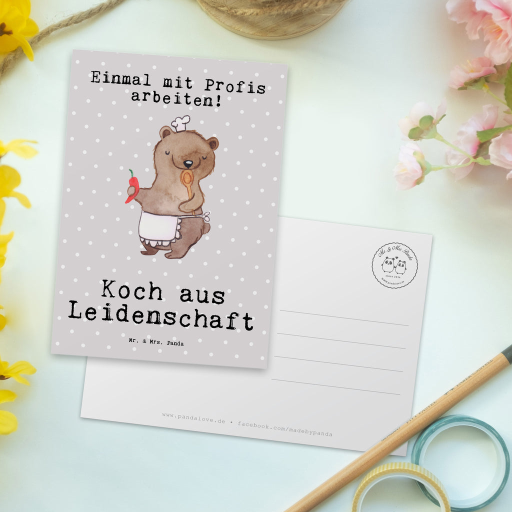 Postkarte Koch aus Leidenschaft Geschenkkarte, Grußkarte, Karte, Einladung, Ansichtskarte, Geburtstagskarte, Einladungskarte, Beruf, Ausbildung, Jubiläum, Abschied, Rente, Kollege, Kollegin, Geschenk, Schenken, Arbeitskollege, Mitarbeiter, Firma, Danke, Dankeschön, Koch, Chefkoch, Küchenchef, Küchenmeister, Schiffskoch, Sternekoch, Fernsehkoch, Restaurant