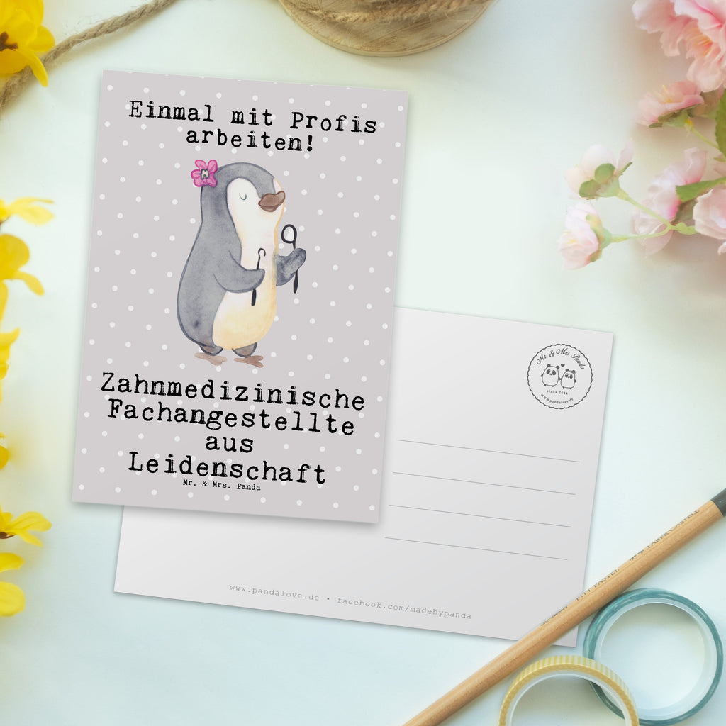 Postkarte Zahnmedizinische Fachangestellte aus Leidenschaft Geschenkkarte, Grußkarte, Karte, Einladung, Ansichtskarte, Geburtstagskarte, Einladungskarte, Beruf, Ausbildung, Jubiläum, Abschied, Rente, Kollege, Kollegin, Geschenk, Schenken, Arbeitskollege, Mitarbeiter, Firma, Danke, Dankeschön