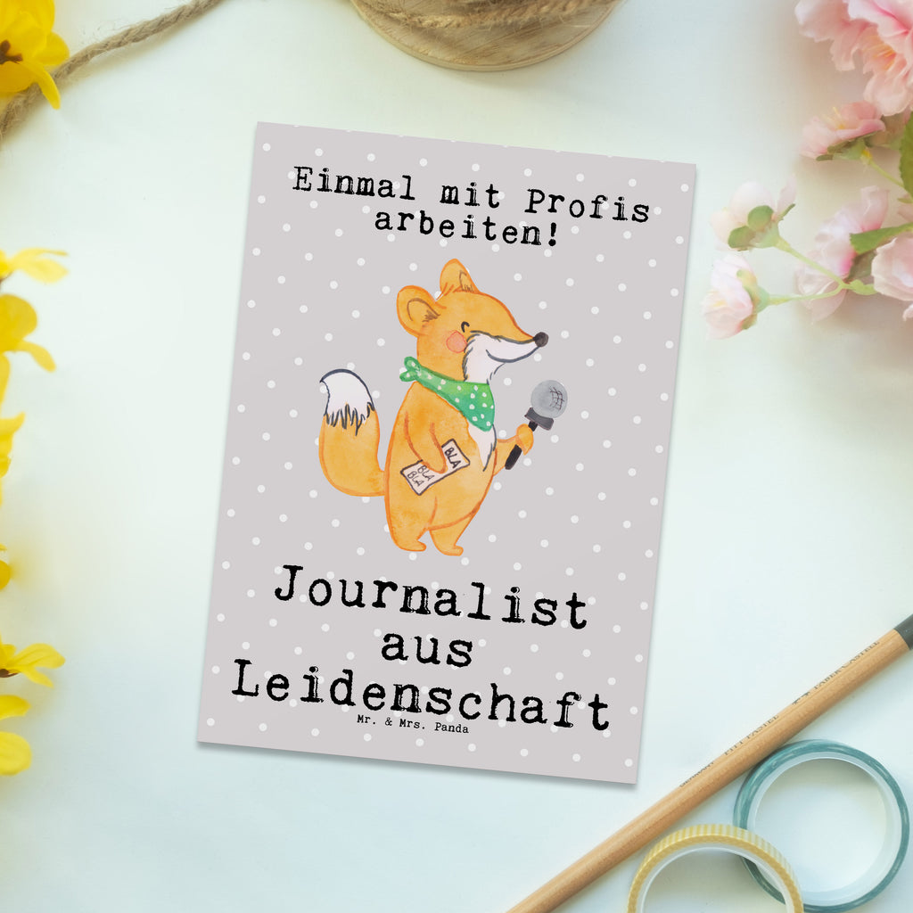 Postkarte Journalist aus Leidenschaft Geschenkkarte, Grußkarte, Karte, Einladung, Ansichtskarte, Geburtstagskarte, Einladungskarte, Dankeskarte, Beruf, Ausbildung, Jubiläum, Abschied, Rente, Kollege, Kollegin, Geschenk, Schenken, Arbeitskollege, Mitarbeiter, Firma, Danke, Dankeschön, Journalist, Reporter, Redakteur, Pressebüro, Studium