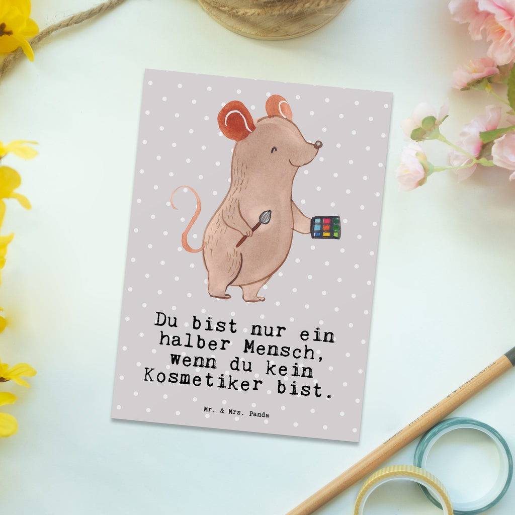 Postkarte Kosmetiker mit Herz Geschenkkarte, Grußkarte, Karte, Einladung, Ansichtskarte, Geburtstagskarte, Einladungskarte, Beruf, Ausbildung, Jubiläum, Abschied, Rente, Kollege, Kollegin, Geschenk, Schenken, Arbeitskollege, Mitarbeiter, Firma, Danke, Dankeschön, Kosmetiker, Make Up Artist, Maskenbildner, Visagist, Beauty Salon, Kosmetikstudio, Eröffnung