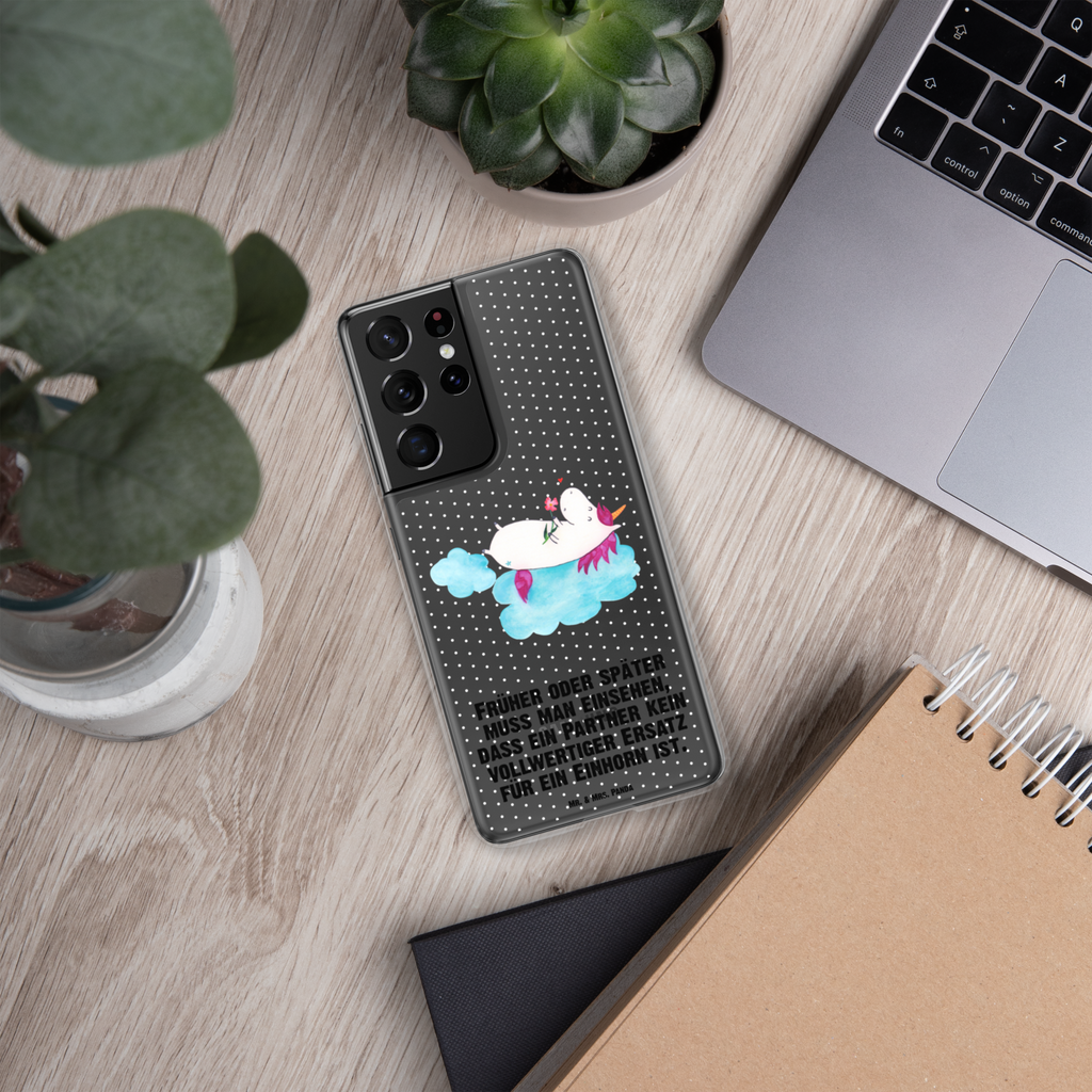 Handyhülle Einhorn verliebt auf Wolke Einhorn, Einhörner, Unicorn, verliebt, Liebe, Liebesbeweis, Freundin, Wolke Handyhülle, Handycover, Transparente Handyhülle, Flexible Handyhülle, Handyschutz, Transparent, Durchsichtig, Schutzhülle für Handy, Stilvolle Handyhülle, Robuste Handyhülle, Schutz vor Kratzern, Schützende Handyhülle  Einhorn, Einhörner, Einhorn Deko, Pegasus, Unicorn