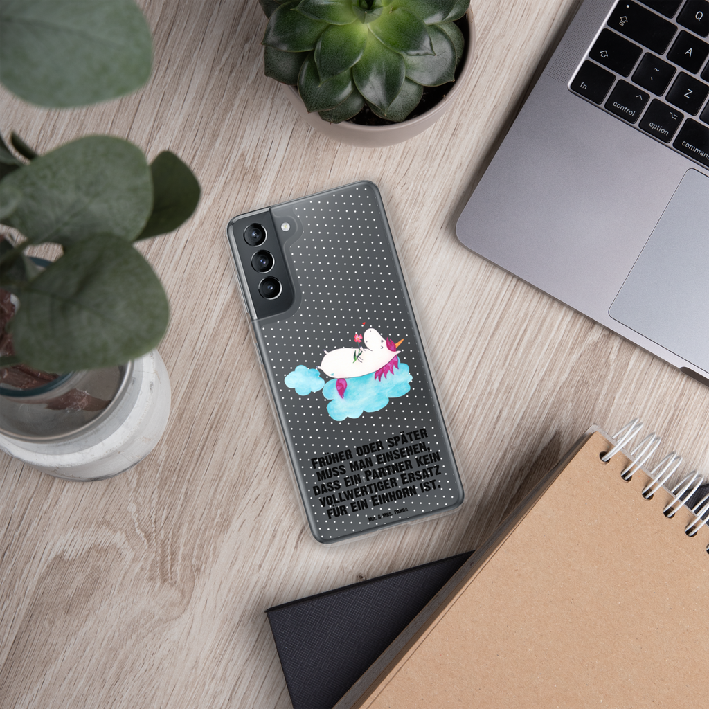 Handyhülle Einhorn verliebt auf Wolke Einhorn, Einhörner, Unicorn, verliebt, Liebe, Liebesbeweis, Freundin, Wolke Handyhülle, Handycover, Transparente Handyhülle, Flexible Handyhülle, Handyschutz, Transparent, Durchsichtig, Schutzhülle für Handy, Stilvolle Handyhülle, Robuste Handyhülle, Schutz vor Kratzern, Schützende Handyhülle  Einhorn, Einhörner, Einhorn Deko, Pegasus, Unicorn