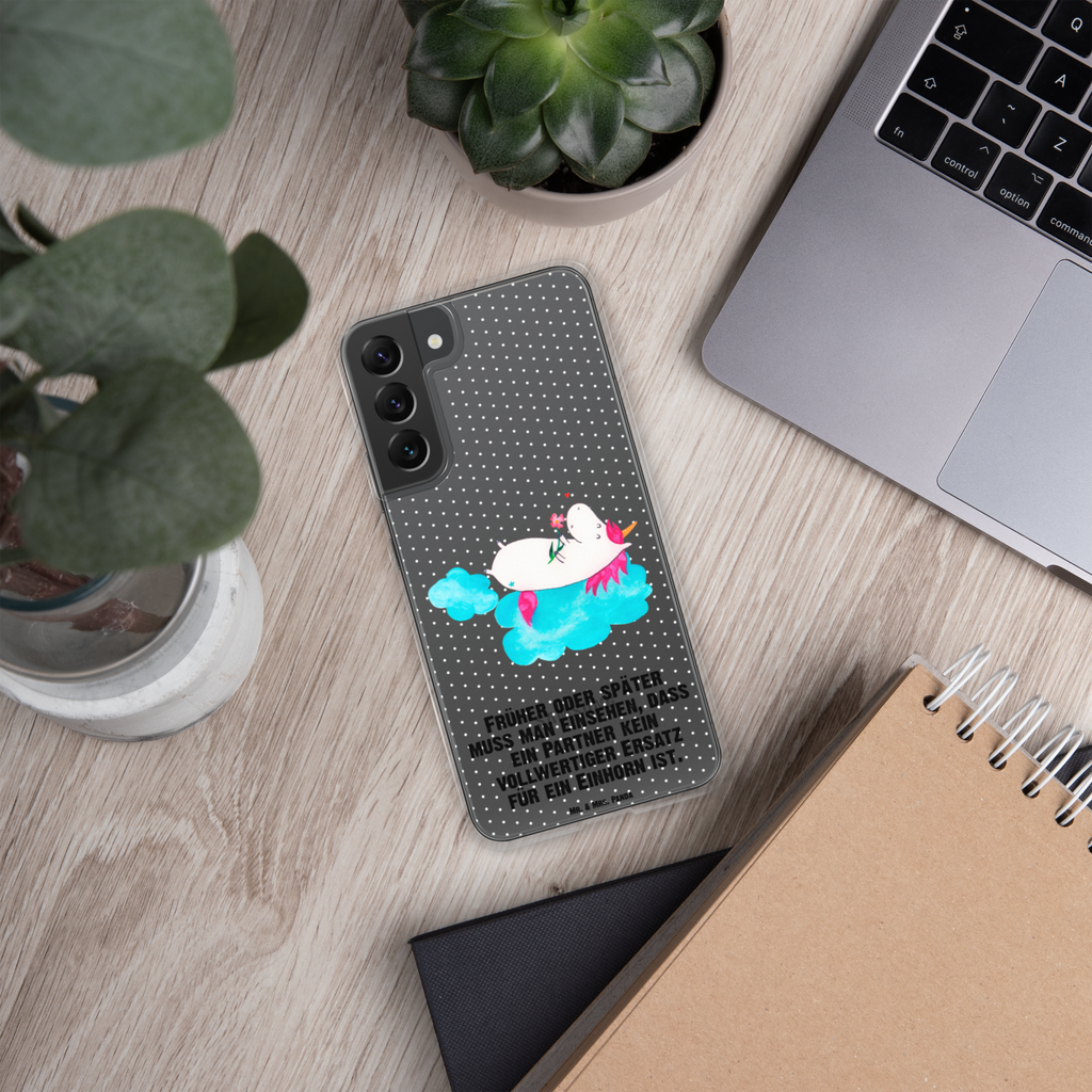 Handyhülle Einhorn verliebt auf Wolke Einhorn, Einhörner, Unicorn, verliebt, Liebe, Liebesbeweis, Freundin, Wolke Handyhülle, Handycover, Transparente Handyhülle, Flexible Handyhülle, Handyschutz, Transparent, Durchsichtig, Schutzhülle für Handy, Stilvolle Handyhülle, Robuste Handyhülle, Schutz vor Kratzern, Schützende Handyhülle  Einhorn, Einhörner, Einhorn Deko, Pegasus, Unicorn