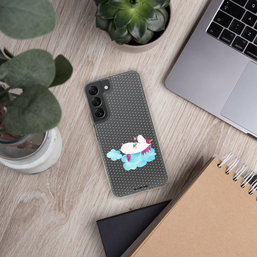 Handyhülle Einhorn verliebt auf Wolke Einhorn, Einhörner, Unicorn, verliebt, Liebe, Liebesbeweis, Freundin, Wolke Handyhülle, Handycover, Transparente Handyhülle, Flexible Handyhülle, Handyschutz, Transparent, Durchsichtig, Schutzhülle für Handy, Stilvolle Handyhülle, Robuste Handyhülle, Schutz vor Kratzern, Schützende Handyhülle  Einhorn, Einhörner, Einhorn Deko, Pegasus, Unicorn