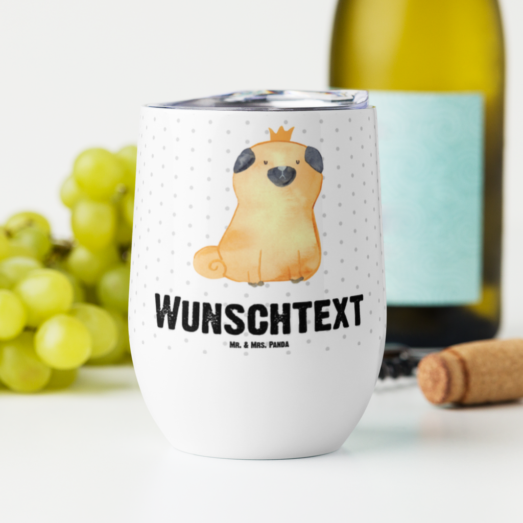 Personalisierter Weinbecher Mops Krone Personalisierter Weinbecher, Personalisierter Glühwein Becher, Heißgetränke, Personalisierter Trinkbecher, Personalisierter Weinkelch, Personalisiertes Weingläser, hochwertiger Weinbecher, Weinbecher Reisen, Weinbecher unterwegs, Personalisertes Sommerglas, mit Namen, Wunschtext, Personalisierung, selbst bedrucken, Personalisiertes Weinglas, Hund, Hundemotiv, Haustier, Hunderasse, Tierliebhaber, Hundebesitzer, Sprüche, Mops, allergisch, kinderlos, Hausregel, Hundebesitzer. Spruch, lustig
