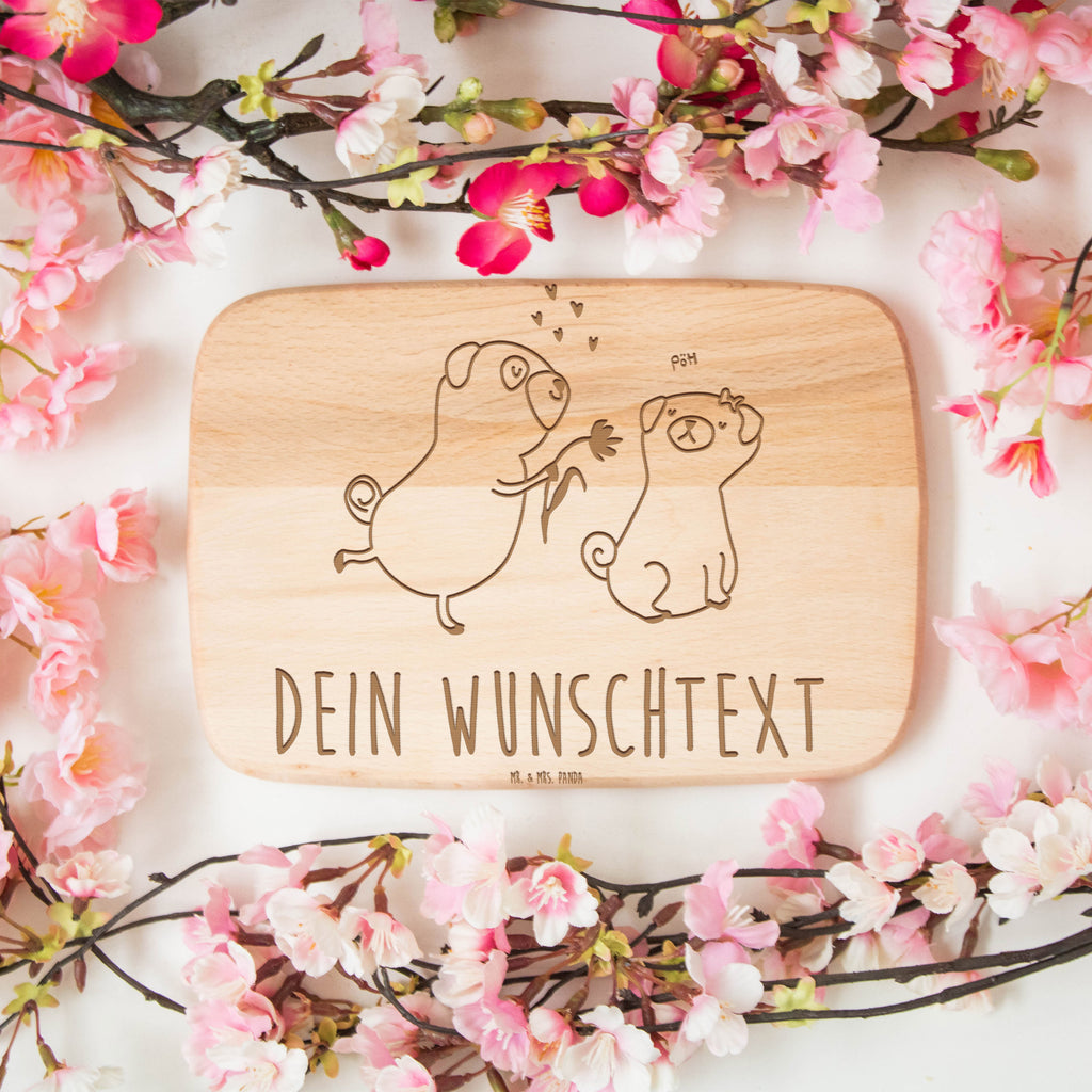 Personalisiertes Frühstücksbrett Mops verliebt Personalisiertes Frühstücksbrett, Frühstücksbrett mit Namen, Personalisiertes Holzbrett, Personalisiertes Schneidebrett, Personalisiertes Schneidebrett Holz, FPersonalisiertes rühstücksbrettchen, Personalisiertes Küchenbrett, Personalisiertes Holzschneidebrett, Personalisiertes Küchenbrettchen, Personalisierte Frühstücksplatte, Personalisiertes Servierbrett, Personalisierte Servierplatte, Personalisiertes Brotbrett, Holzbrett mit Namen, Schneidebrett mit Namen, Schneidebrett Holz mit Namen, Frühstücksbrettchen mit Namen, Küchenbrett mit Namen, Holzschneidebrett mit Namen, Küchenbrettchen mit Namen, Frühstücksplatte mit Namen, Servierbrett mit Namen, Servierplatte mit Namen, Brotbrett mit Namen, Schneidebrett gravieren, Schneidebrett Wunschname, Hund, Hundemotiv, Haustier, Hunderasse, Tierliebhaber, Hundebesitzer, Sprüche, Mops, Möpse, Hundeliebe, verliebt, Liebe, Liebesspruch. Verlobt, Geschenk Freund, Partner