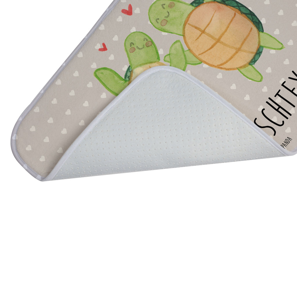 Personalisierter Badvorleger Schildkröten Paar Personalisierte Badematte, Personalisierter Badteppich, Personalisierter Duschvorleger, Personalisierter Badezimmerteppich, Personalisierter Badezimmermatte, Personalisierter Badvorleger, Personalisierter Duschmatte, Personalisierter Duschteppich, Badematte mit Namen, Badteppich mit Namen, Duschvorleger mit Namen, Badezimmerteppich mit Namen, Badezimmermatte mit Namen, Badvorleger mit Namen, Duschmatte mit Namen, Duschteppich mit Namen, Wunschtext, Badvorleger selbst bedrucken, Wunschname, Personalisieren, Liebe, Partner, Freund, Freundin, Ehemann, Ehefrau, Heiraten, Verlobung, Heiratsantrag, Liebesgeschenk, Jahrestag, Hocheitstag, Valentinstag, Geschenk für Frauen, Hochzeitstag, Mitbringsel, Geschenk für Freundin, Geschenk für Partner, Liebesbeweis, für Männer, für Ehemann