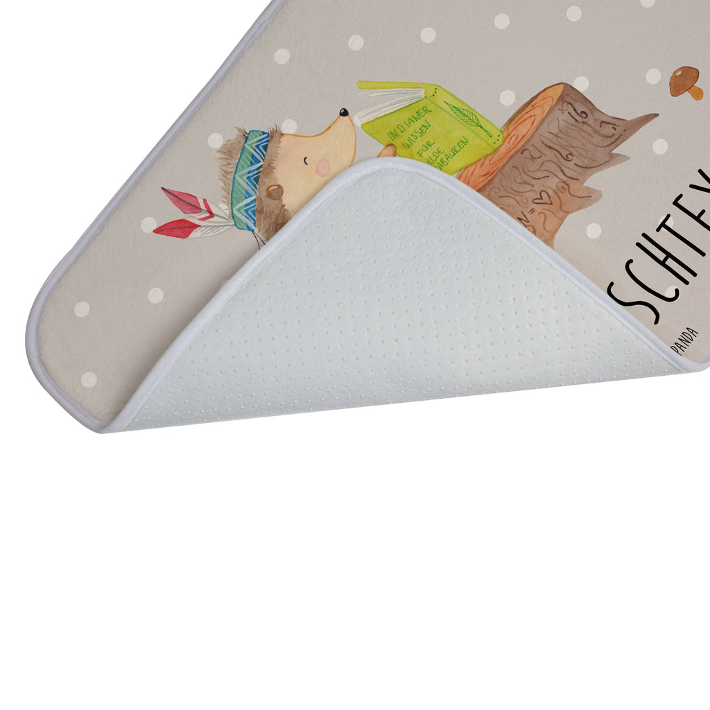 Personalisierter Badvorleger Igel Indianer Personalisierte Badematte, Personalisierter Badteppich, Personalisierter Duschvorleger, Personalisierter Badezimmerteppich, Personalisierter Badezimmermatte, Personalisierter Badvorleger, Personalisierter Duschmatte, Personalisierter Duschteppich, Badematte mit Namen, Badteppich mit Namen, Duschvorleger mit Namen, Badezimmerteppich mit Namen, Badezimmermatte mit Namen, Badvorleger mit Namen, Duschmatte mit Namen, Duschteppich mit Namen, Wunschtext, Badvorleger selbst bedrucken, Wunschname, Personalisieren, Waldtiere, Tiere, Igel, Indianer, Abenteuer, Lagerfeuer, Camping