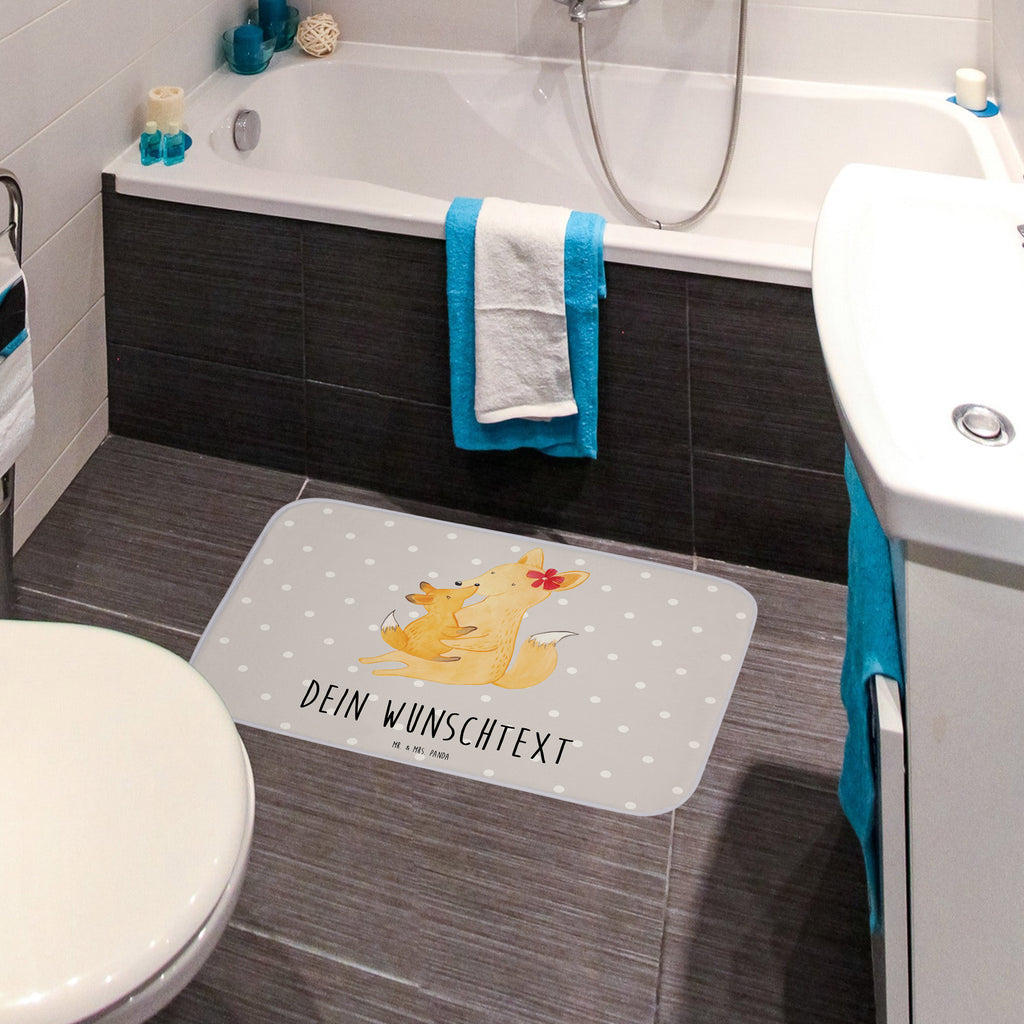 Personalisierter Badvorleger Fuchs Mama & Kind Personalisierte Badematte, Personalisierter Badteppich, Personalisierter Duschvorleger, Personalisierter Badezimmerteppich, Personalisierter Badezimmermatte, Personalisierter Badvorleger, Personalisierter Duschmatte, Personalisierter Duschteppich, Badematte mit Namen, Badteppich mit Namen, Duschvorleger mit Namen, Badezimmerteppich mit Namen, Badezimmermatte mit Namen, Badvorleger mit Namen, Duschmatte mit Namen, Duschteppich mit Namen, Wunschtext, Badvorleger selbst bedrucken, Wunschname, Personalisieren, Familie, Vatertag, Muttertag, Bruder, Schwester, Mama, Papa, Oma, Opa, Mutter, Tochter, Lieblingstochter, Beste Tochter, Geschenk