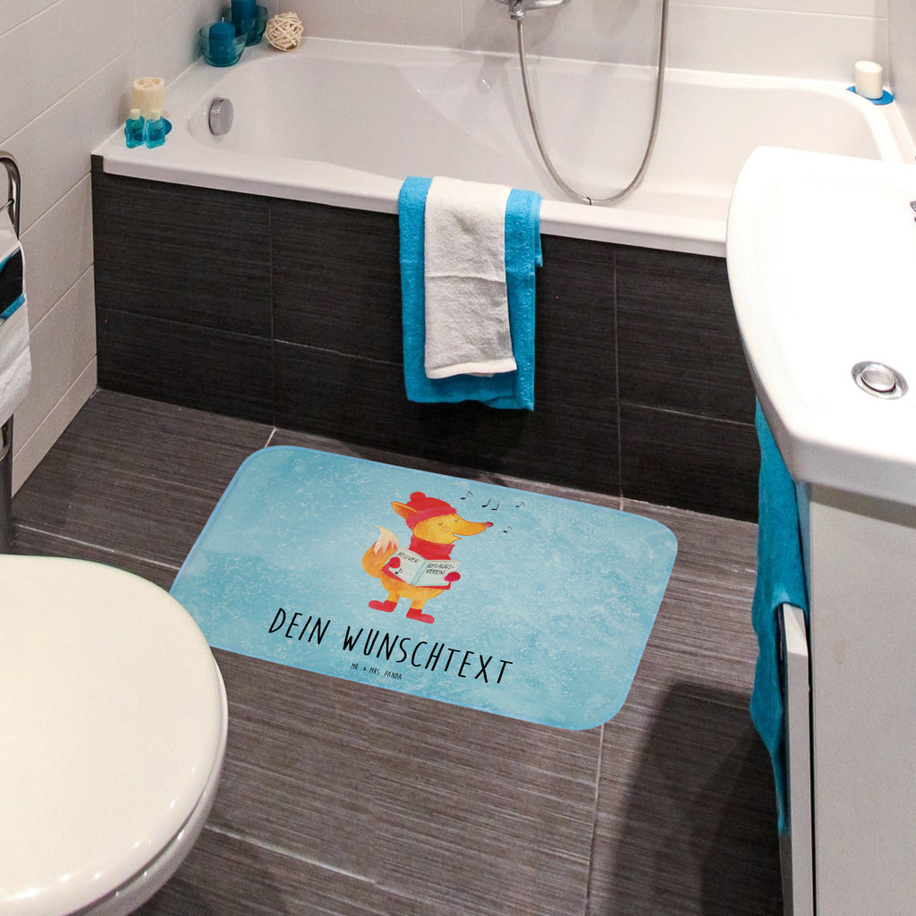 Personalisierter Badvorleger Fuchs Sänger Personalisierte Badematte, Personalisierter Badteppich, Personalisierter Duschvorleger, Personalisierter Badezimmerteppich, Personalisierter Badezimmermatte, Personalisierter Badvorleger, Personalisierter Duschmatte, Personalisierter Duschteppich, Badematte mit Namen, Badteppich mit Namen, Duschvorleger mit Namen, Badezimmerteppich mit Namen, Badezimmermatte mit Namen, Badvorleger mit Namen, Duschmatte mit Namen, Duschteppich mit Namen, Wunschtext, Badvorleger selbst bedrucken, Wunschname, Personalisieren, Winter, Weihnachten, Weihnachtsdeko, Nikolaus, Advent, Heiligabend, Wintermotiv, Fuchs, Füchse, Sänger, Geschenk Sänger, Singen, Weihnachtslieder