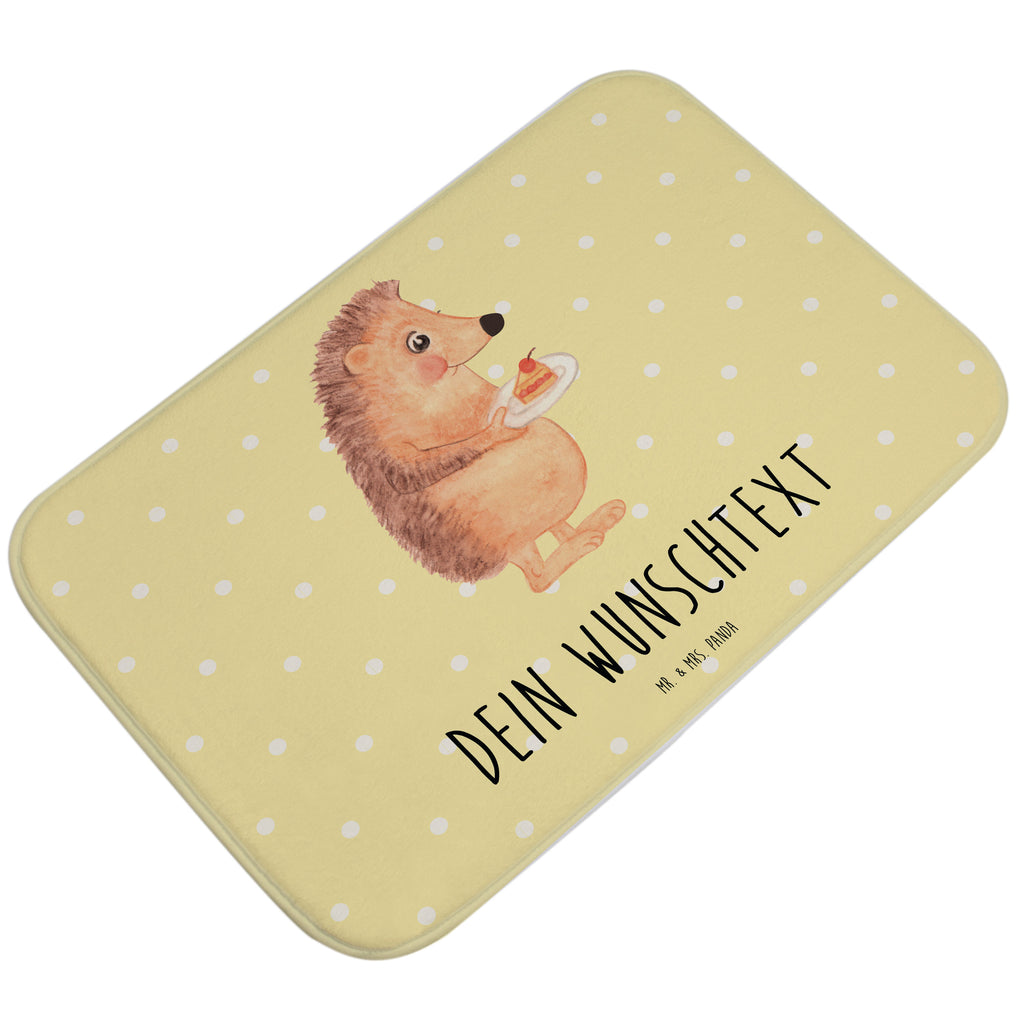 Personalisierter Badvorleger Igel mit Kuchenstück Personalisierte Badematte, Personalisierter Badteppich, Personalisierter Duschvorleger, Personalisierter Badezimmerteppich, Personalisierter Badezimmermatte, Personalisierter Badvorleger, Personalisierter Duschmatte, Personalisierter Duschteppich, Badematte mit Namen, Badteppich mit Namen, Duschvorleger mit Namen, Badezimmerteppich mit Namen, Badezimmermatte mit Namen, Badvorleger mit Namen, Duschmatte mit Namen, Duschteppich mit Namen, Wunschtext, Badvorleger selbst bedrucken, Wunschname, Personalisieren, Tiermotive, Gute Laune, lustige Sprüche, Tiere, Igel, Essen Spruch, Kuchen, Backen Geschenk, Kuchen backen, Einladung Party, Geburtstagskuchen, Torte