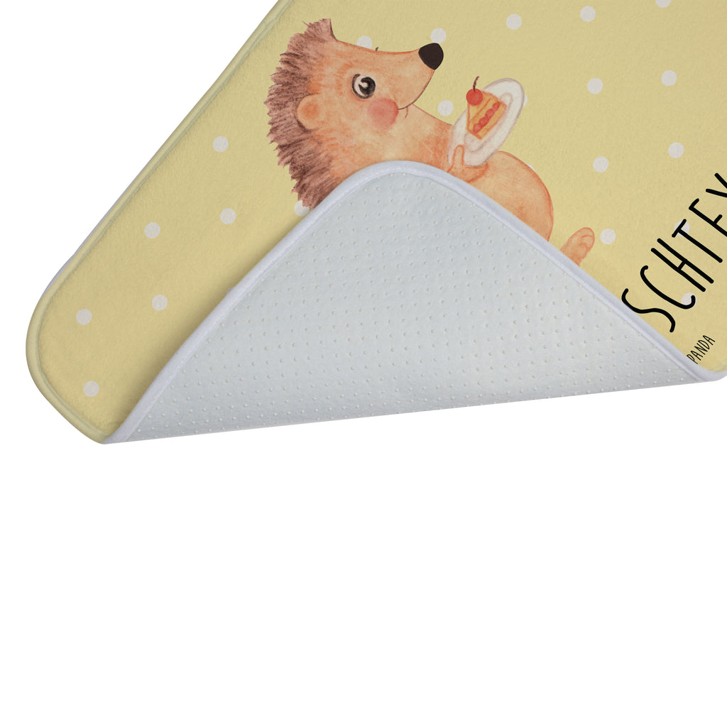 Personalisierter Badvorleger Igel mit Kuchenstück Personalisierte Badematte, Personalisierter Badteppich, Personalisierter Duschvorleger, Personalisierter Badezimmerteppich, Personalisierter Badezimmermatte, Personalisierter Badvorleger, Personalisierter Duschmatte, Personalisierter Duschteppich, Badematte mit Namen, Badteppich mit Namen, Duschvorleger mit Namen, Badezimmerteppich mit Namen, Badezimmermatte mit Namen, Badvorleger mit Namen, Duschmatte mit Namen, Duschteppich mit Namen, Wunschtext, Badvorleger selbst bedrucken, Wunschname, Personalisieren, Tiermotive, Gute Laune, lustige Sprüche, Tiere, Igel, Essen Spruch, Kuchen, Backen Geschenk, Kuchen backen, Einladung Party, Geburtstagskuchen, Torte