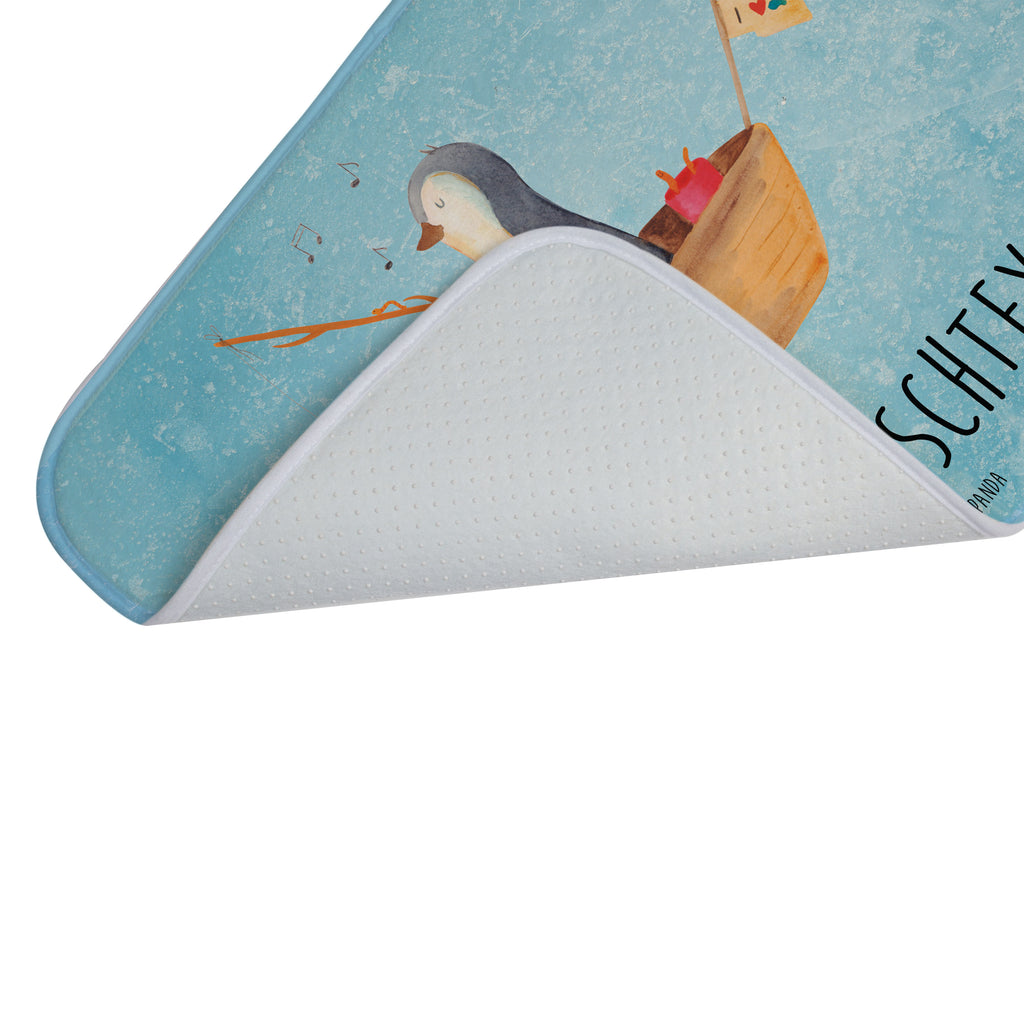 Personalisierter Badvorleger Pinguin Angelboot Personalisierte Badematte, Personalisierter Badteppich, Personalisierter Duschvorleger, Personalisierter Badezimmerteppich, Personalisierter Badezimmermatte, Personalisierter Badvorleger, Personalisierter Duschmatte, Personalisierter Duschteppich, Badematte mit Namen, Badteppich mit Namen, Duschvorleger mit Namen, Badezimmerteppich mit Namen, Badezimmermatte mit Namen, Badvorleger mit Namen, Duschmatte mit Namen, Duschteppich mit Namen, Wunschtext, Badvorleger selbst bedrucken, Wunschname, Personalisieren, Pinguin, Pinguine, Angeln, Boot, Angelboot, Lebenslust, Leben, genießen, Motivation, Neustart, Neuanfang, Trennung, Scheidung, Geschenkidee Liebeskummer