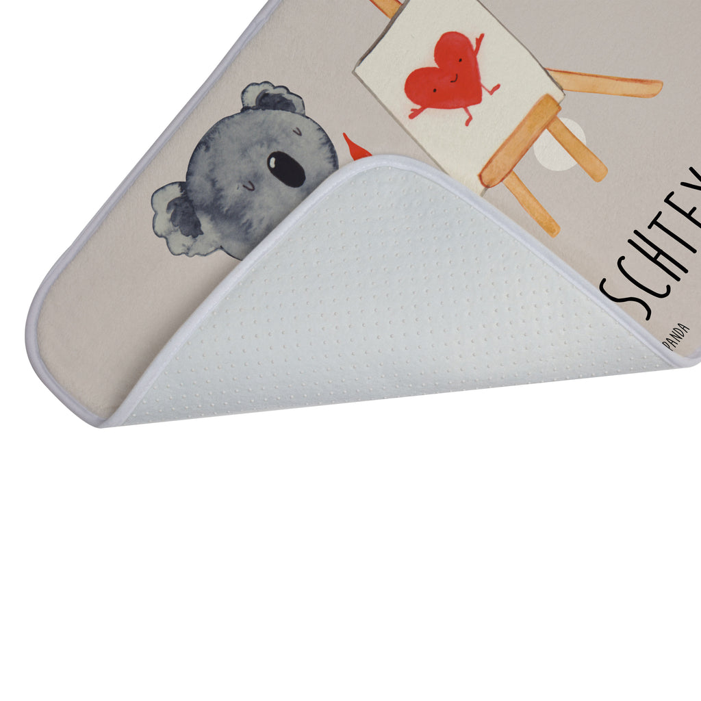 Personalisierter Badvorleger Koala Künstler Personalisierte Badematte, Personalisierter Badteppich, Personalisierter Duschvorleger, Personalisierter Badezimmerteppich, Personalisierter Badezimmermatte, Personalisierter Badvorleger, Personalisierter Duschmatte, Personalisierter Duschteppich, Badematte mit Namen, Badteppich mit Namen, Duschvorleger mit Namen, Badezimmerteppich mit Namen, Badezimmermatte mit Namen, Badvorleger mit Namen, Duschmatte mit Namen, Duschteppich mit Namen, Wunschtext, Badvorleger selbst bedrucken, Wunschname, Personalisieren, Koala, Koalabär, Liebe, Liebensbeweis, Liebesgeschenk, Gefühle, Künstler, zeichnen