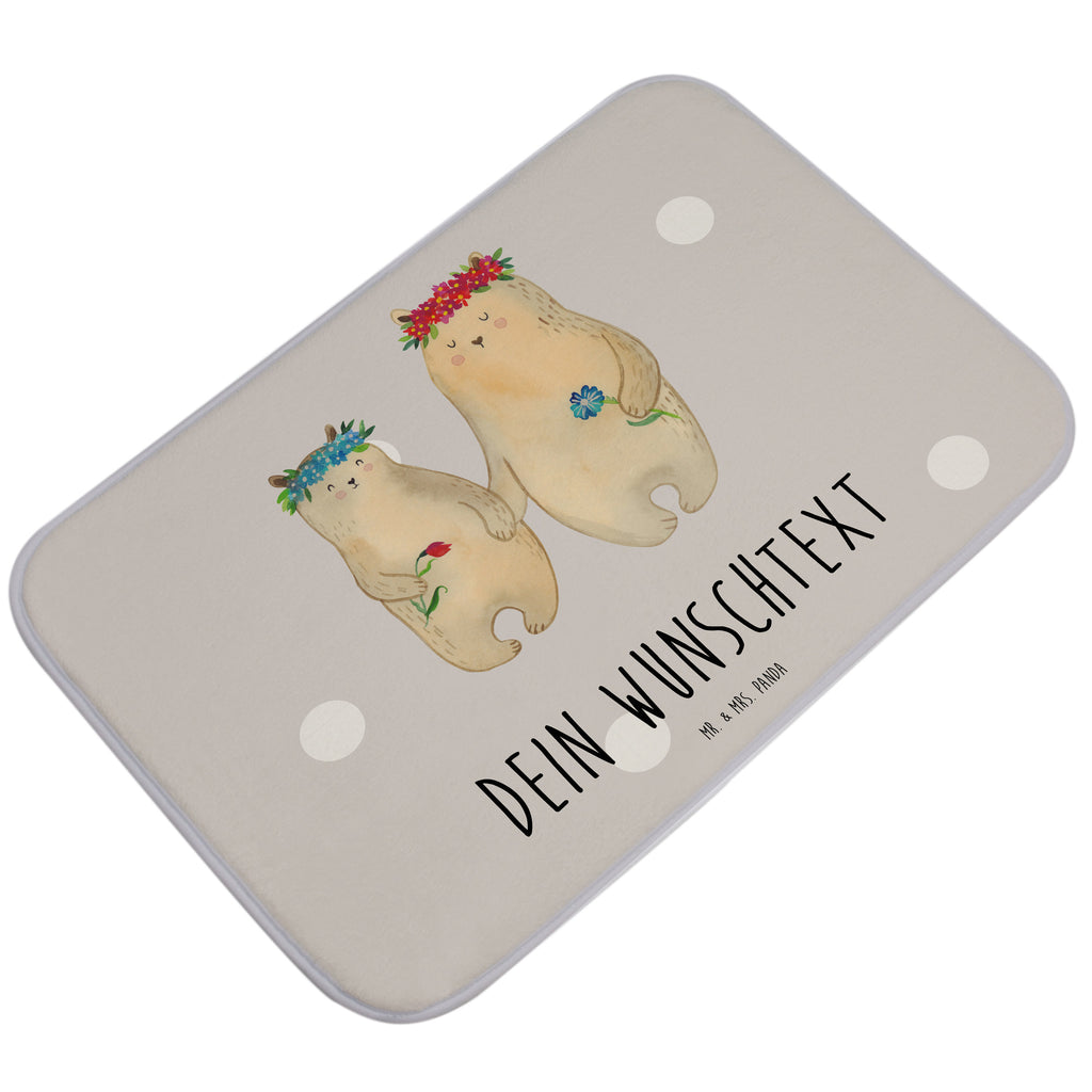 Personalisierter Badvorleger Bären mit Blumenkranz Personalisierte Badematte, Personalisierter Badteppich, Personalisierter Duschvorleger, Personalisierter Badezimmerteppich, Personalisierter Badezimmermatte, Personalisierter Badvorleger, Personalisierter Duschmatte, Personalisierter Duschteppich, Badematte mit Namen, Badteppich mit Namen, Duschvorleger mit Namen, Badezimmerteppich mit Namen, Badezimmermatte mit Namen, Badvorleger mit Namen, Duschmatte mit Namen, Duschteppich mit Namen, Wunschtext, Badvorleger selbst bedrucken, Wunschname, Personalisieren, Familie, Vatertag, Muttertag, Bruder, Schwester, Mama, Papa, Oma, Opa, Bär, Bären, Mutter, Mutti, Mami, Lieblingsmensch, Lieblingsmama, beste Mutter, weltbeste Mama, Geschenk Mama. Muttertag, Tochter, Kind, Kinder, Töchter, Family, Vorbild