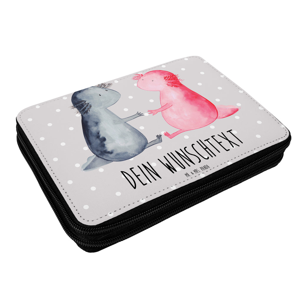 Personalisierte Federmappe Axolotl Liebe Personalisierte Federmappe, Personalisierte Stiftetasche, PersonalisierteS Stifte Etui, Schule, Einschulung, Geschenk, Kind, Schüler, Schülerin, Personalisierte Stifterolle, PersonalisierteS Federmäppchen, Motiv, Grundschule, Federmäppchen bedruckt, Büro Stifte Etui, Bestückte Federmappe, Kinder Federmappe, Federmappe Einschulung, Federmappe mit Namen, Stiftemappe mit Namen, Stifterolle mit Namen, Federmäppchen mit Namen, Axolotl, Molch, Axolot, Schwanzlurch, Lurch, Lurche, Liebe, große Liebe, Liebesbeweis, Freund, Verlobter, Ehemann, Jahrestag, Valentinstag