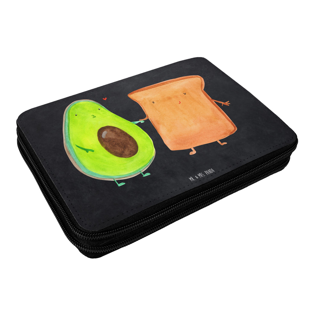 Federmappe Avocado + Toast Federmappe, Stiftetasche, Stifte Etui, Schule, Einschulung, Geschenk, Kind, Schüler, Schülerin, Stifterolle, Federmäppchen, Motiv, Grundschule, Federmäppchen bedruckt, Büro Stifte Etui, Bestückte Federmappe, Kinder Federmappe, Federmappe Einschulung, Avocado, Veggie, Vegan, Gesund, Toast, Toastbrot, Liebespaar, Pärchen, Freund, Freundin, Verlobt, Verlobungsparty, Hochzeit, Hochzeitsgeschenk, Jahrestag, Jahrestagsgeschenk