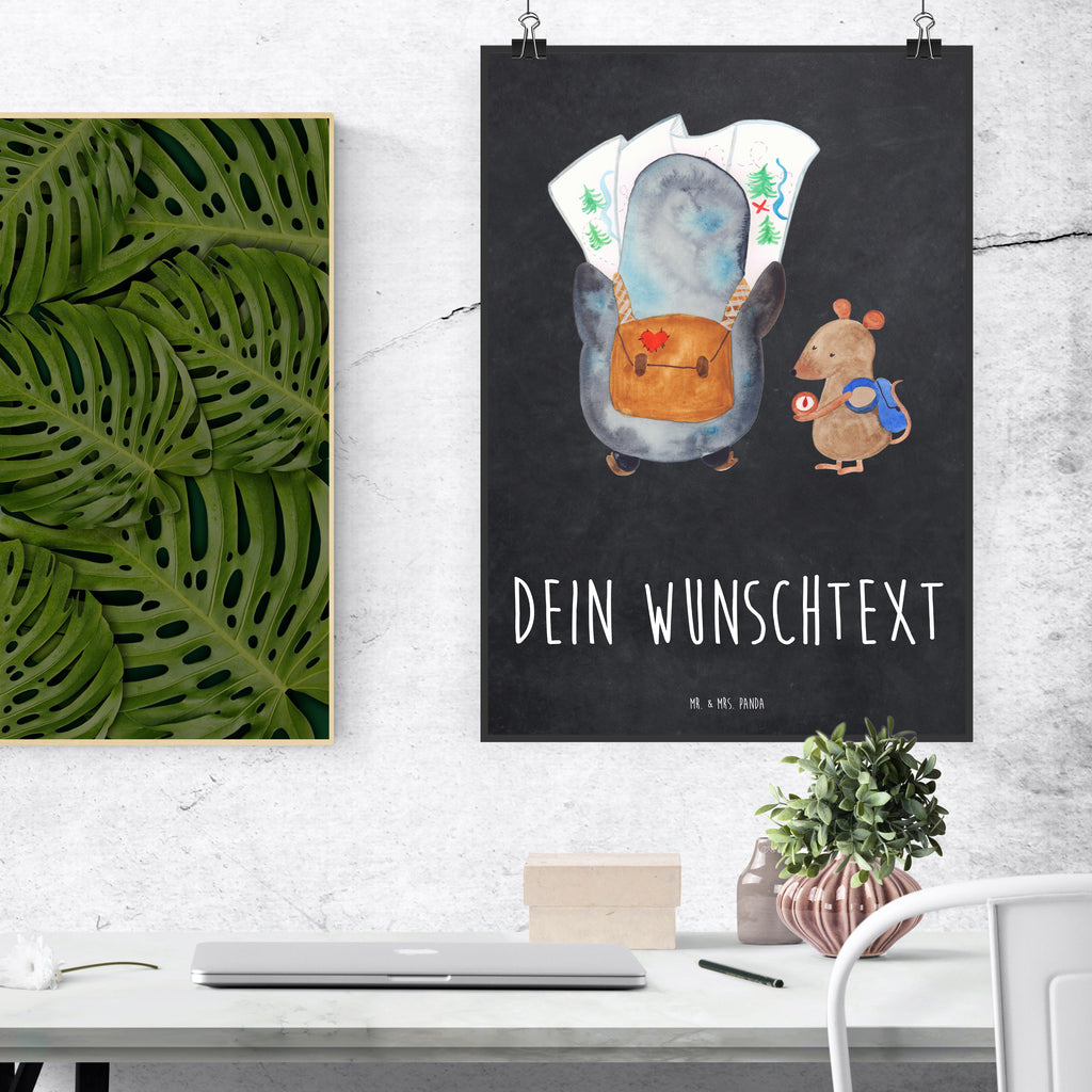 Personalisiertes Poster Pinguin & Maus Wanderer Personalisiertes Poster, Personalisiertes Wandposter, Personalisiertes Bild, Personalisierte Wanddeko, Personalisiertes Küchenposter, Personalisiertes Kinderposter, Personalisierte Wanddeko Bild, Personalisierte Raumdekoration, Personalisierte Wanddekoration, Personalisiertes Handgemaltes Poster, Personalisiertes Designposter, Personalisierter Kunstdruck, Personalisierter Posterdruck, Poster mit Namen, Wandposter mit Namen, Bild mit Namen, Wanddeko mit Namen, Küchenposter mit Namen, Kinderposter mit Namen, Wanddeko Bild mit Namen, Raumdekoration mit Namen, Wanddekoration mit Namen, Kunstdruck mit Namen, Posterdruck mit Namen, Wunschtext Poster, Poster selbst gestalten., Pinguin, Pinguine, Abenteurer, Abenteuer, Roadtrip, Ausflug, Wanderlust, wandern