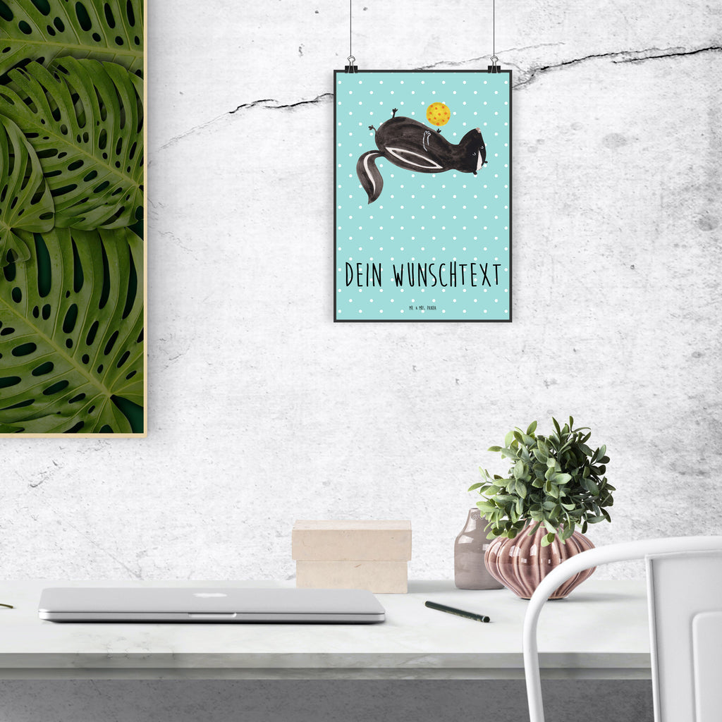 Personalisiertes Poster Stinktier Ball Personalisiertes Poster, Personalisiertes Wandposter, Personalisiertes Bild, Personalisierte Wanddeko, Personalisiertes Küchenposter, Personalisiertes Kinderposter, Personalisierte Wanddeko Bild, Personalisierte Raumdekoration, Personalisierte Wanddekoration, Personalisiertes Handgemaltes Poster, Personalisiertes Designposter, Personalisierter Kunstdruck, Personalisierter Posterdruck, Poster mit Namen, Wandposter mit Namen, Bild mit Namen, Wanddeko mit Namen, Küchenposter mit Namen, Kinderposter mit Namen, Wanddeko Bild mit Namen, Raumdekoration mit Namen, Wanddekoration mit Namen, Kunstdruck mit Namen, Posterdruck mit Namen, Wunschtext Poster, Poster selbst gestalten., Stinktier, Skunk, Wildtier, Raubtier, Stinker, Stinki, verspielt, Weisheit
