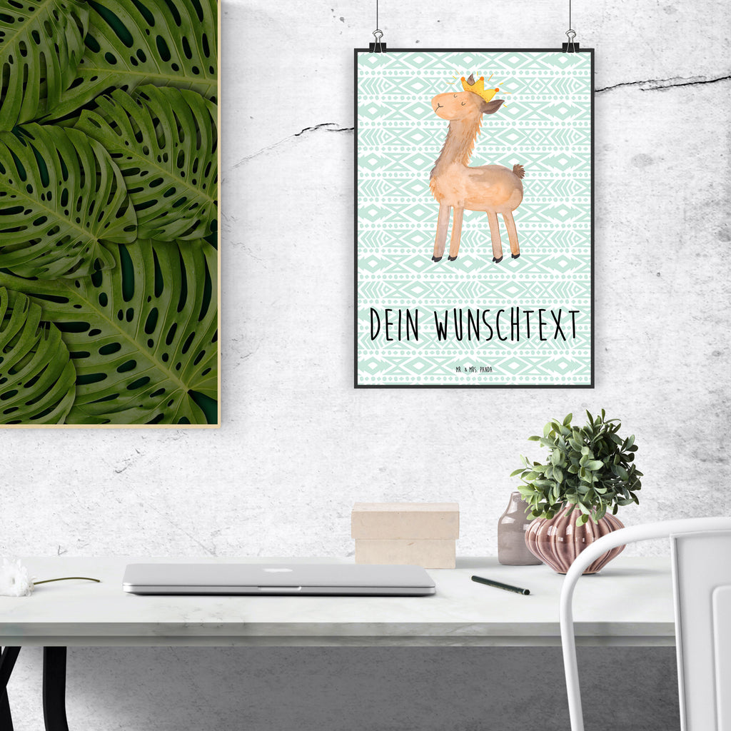 Personalisiertes Poster Lama König Personalisiertes Poster, Personalisiertes Wandposter, Personalisiertes Bild, Personalisierte Wanddeko, Personalisiertes Küchenposter, Personalisiertes Kinderposter, Personalisierte Wanddeko Bild, Personalisierte Raumdekoration, Personalisierte Wanddekoration, Personalisiertes Handgemaltes Poster, Personalisiertes Designposter, Personalisierter Kunstdruck, Personalisierter Posterdruck, Poster mit Namen, Wandposter mit Namen, Bild mit Namen, Wanddeko mit Namen, Küchenposter mit Namen, Kinderposter mit Namen, Wanddeko Bild mit Namen, Raumdekoration mit Namen, Wanddekoration mit Namen, Kunstdruck mit Namen, Posterdruck mit Namen, Wunschtext Poster, Poster selbst gestalten., Lama, Alpaka, Lamas, König, Königin, Freundin, Mama, Papa, Büro Kollege, Kollegin, Chef, Vorgesetzter, Abi, Abitur
