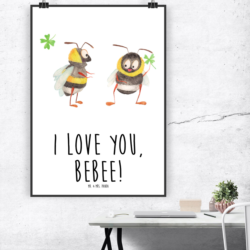 Poster Bienen Paar Valentinstag, Geschenk für Frauen, Liebesgeschenk, Jahrestag, Hochzeitstag, Mitbringsel, Geschenk für Freundin, Geschenk für Partner, Freund, Liebesbeweis, für Männer, für Ehemann, Schildkröten, verliebte Schildkröten Poster, Wandposter, Bild, Wanddeko, Küchenposter, Kinderposter, Wanddeko Bild, Raumdekoration, Wanddekoration, Handgemaltes Poster, Mr. & Mrs. Panda Poster, Designposter, Kunstdruck, Posterdruck  Liebe,  Partner, Freund, Freundin, Ehemann, Ehefrau, Heiraten, Verlobung, Heiratsantrag, Liebesgeschenk, Jahrestag, Hocheitstag