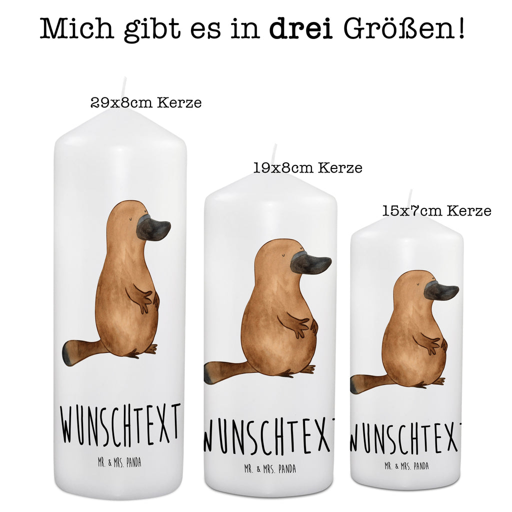 Personalisierte Kerze Schnabeltier mutig Kerze, Taufkerze, Kommunionskerze, Geburtstagskerze, Geschenk Kerze, Taufgeschenk Kerze, Kerze mit Druck, Besondere Kerze, Geschenkidee Kerze, Kerze für Kommunion, Meerestiere, Meer, Urlaub, Schnabeltier, Mut, mutig, Lebensweisheit, Schnabeltiere, Motivation, Training, Büro, Arbeit, Neuanfang, Neustart, Weltreise, Raodtrip