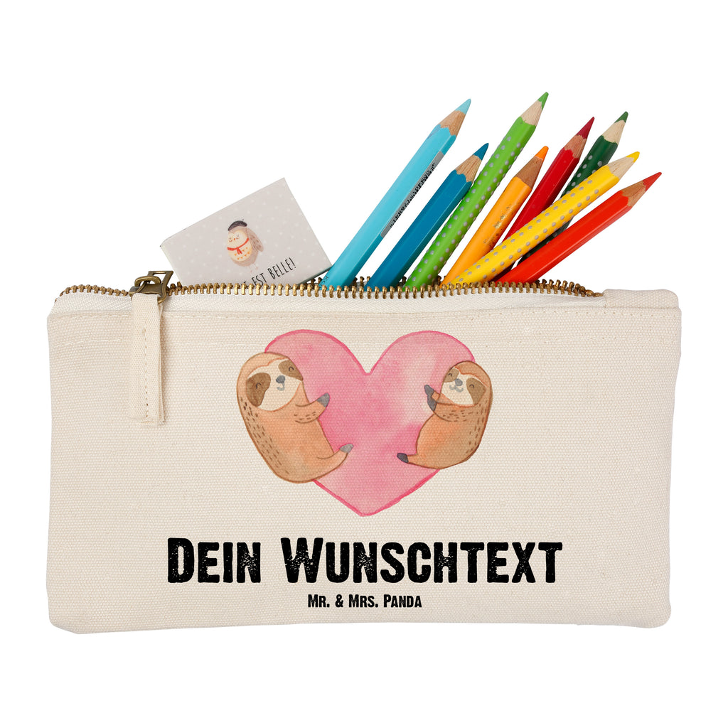 Personalisierte Schminktasche Faultiere Herz Personalisierte Schminktasche, Personalisierte Kosmetiktasche, Personalisierter Kosmetikbeutel, Personalisiertes Stiftemäppchen, Personalisiertes Etui, Personalisierte Federmappe, Personalisierte Makeup Bag, Personalisiertes Schminketui, Personalisiertes Kosmetiketui, Personalisiertes Schlamperetui, Schminktasche mit Namen, Kosmetiktasche mit Namen, Kosmetikbeutel mit Namen, Stiftemäppchen mit Namen, Etui mit Namen, Federmappe mit Namen, Makeup Bg  mit Namen, Schminketui mit Namen, Kosmetiketui mit Namen, Schlamperetui mit Namen, Schminktasche personalisieren, Schminktasche bedrucken, Schminktasche selbst gestalten, Liebe, Partner, Freund, Freundin, Ehemann, Ehefrau, Heiraten, Verlobung, Heiratsantrag, Liebesgeschenk, Jahrestag, Hocheitstag, Valentinstag, Geschenk für Frauen, Hochzeitstag, Mitbringsel, Geschenk für Freundin, Geschenk für Partner, Liebesbeweis, für Männer, für Ehemann