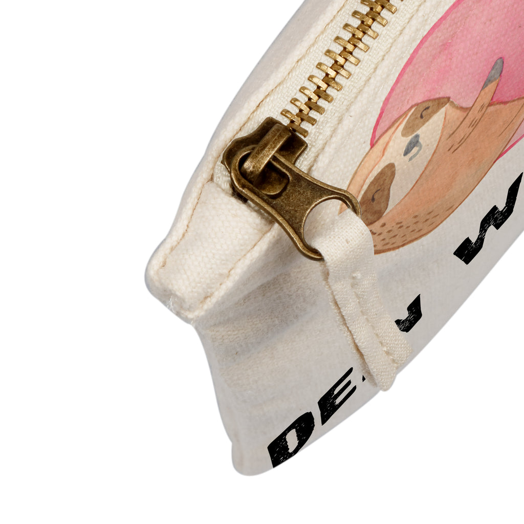 Personalisierte Schminktasche Faultiere Herz Personalisierte Schminktasche, Personalisierte Kosmetiktasche, Personalisierter Kosmetikbeutel, Personalisiertes Stiftemäppchen, Personalisiertes Etui, Personalisierte Federmappe, Personalisierte Makeup Bag, Personalisiertes Schminketui, Personalisiertes Kosmetiketui, Personalisiertes Schlamperetui, Schminktasche mit Namen, Kosmetiktasche mit Namen, Kosmetikbeutel mit Namen, Stiftemäppchen mit Namen, Etui mit Namen, Federmappe mit Namen, Makeup Bg  mit Namen, Schminketui mit Namen, Kosmetiketui mit Namen, Schlamperetui mit Namen, Schminktasche personalisieren, Schminktasche bedrucken, Schminktasche selbst gestalten, Liebe, Partner, Freund, Freundin, Ehemann, Ehefrau, Heiraten, Verlobung, Heiratsantrag, Liebesgeschenk, Jahrestag, Hocheitstag, Valentinstag, Geschenk für Frauen, Hochzeitstag, Mitbringsel, Geschenk für Freundin, Geschenk für Partner, Liebesbeweis, für Männer, für Ehemann